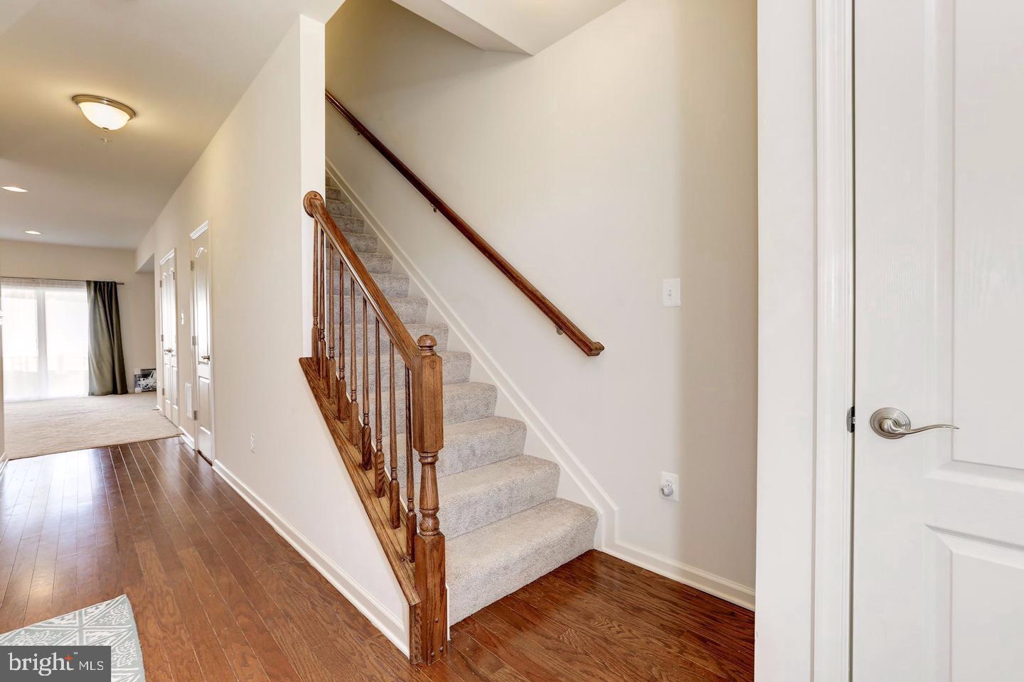 SENECA HILL - Residential Lease
