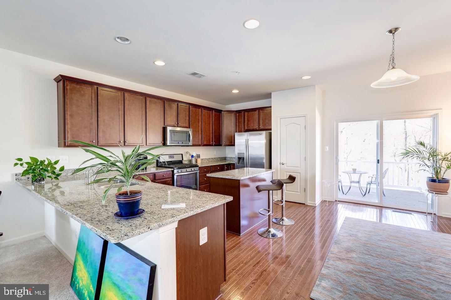 SENECA HILL - Residential Lease