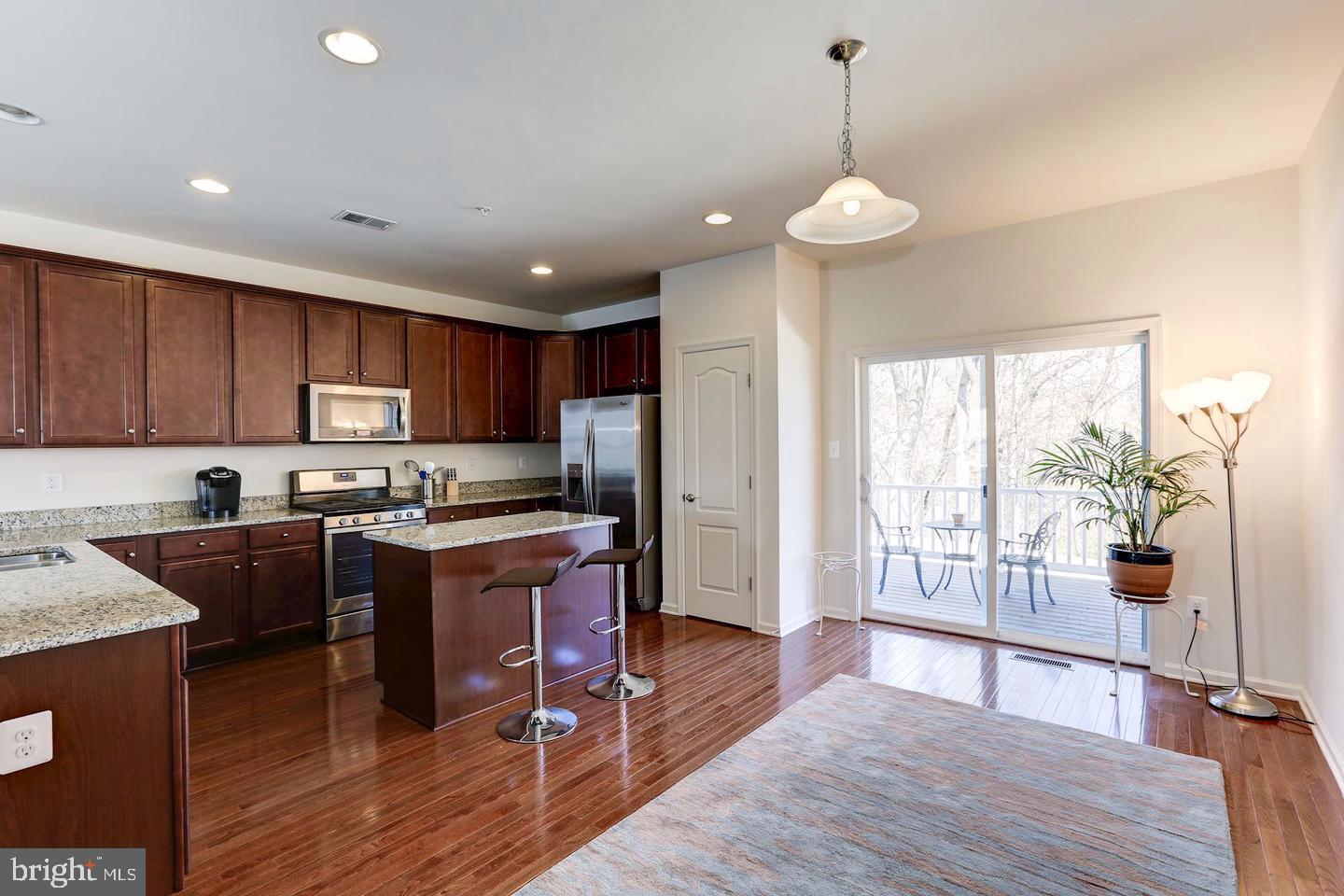 SENECA HILL - Residential Lease