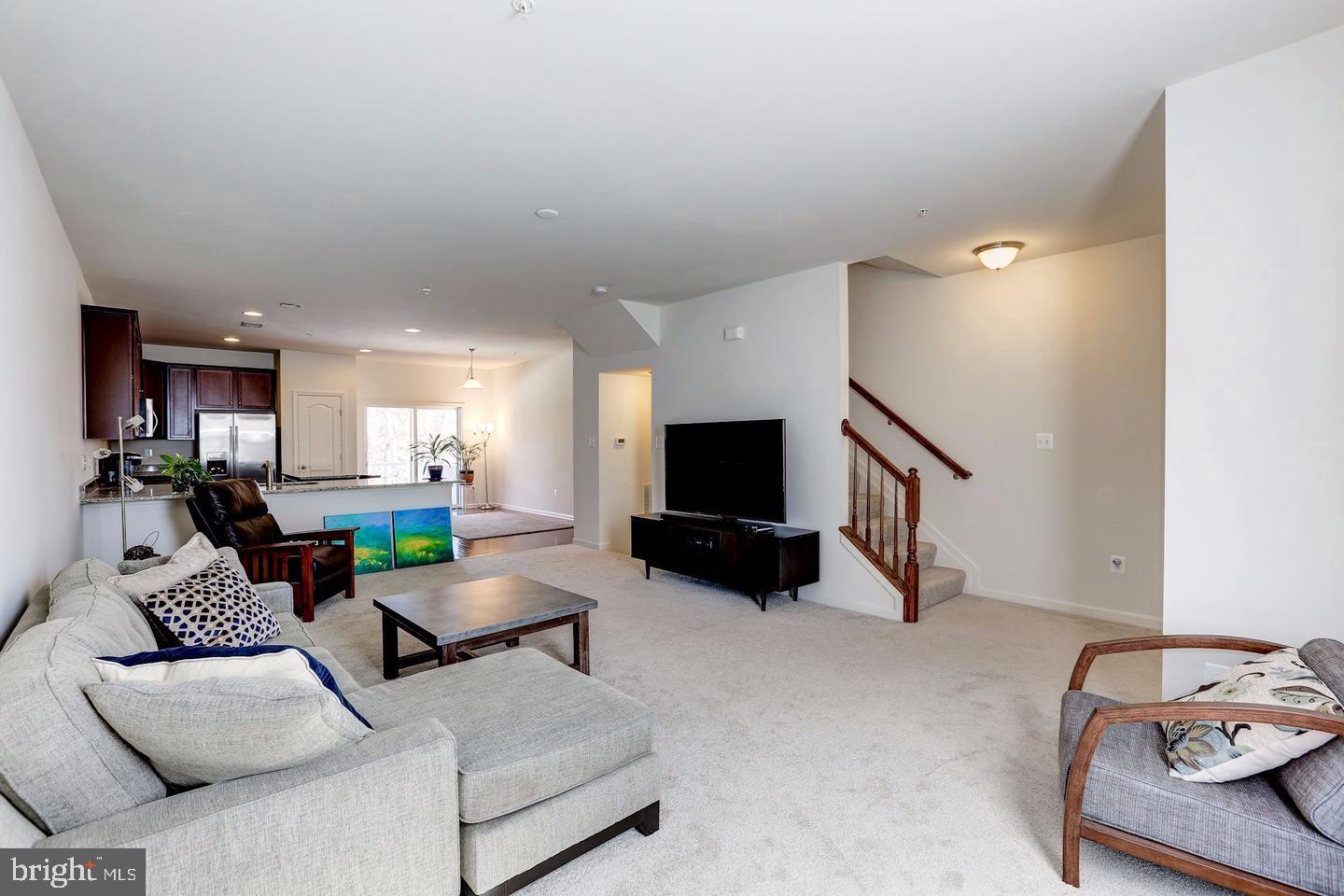 SENECA HILL - Residential Lease
