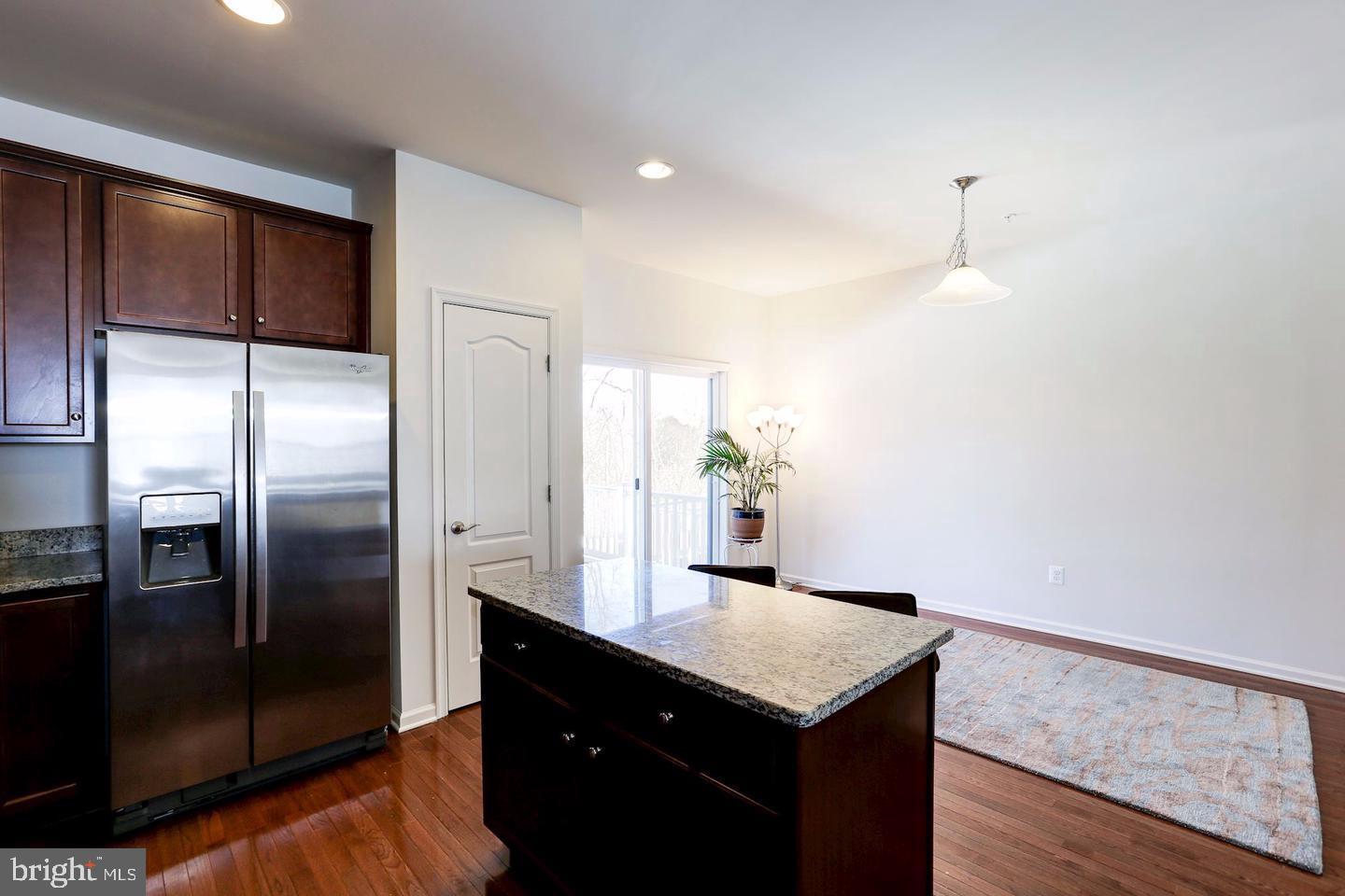 SENECA HILL - Residential Lease