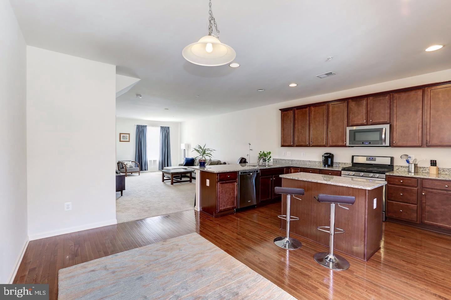 SENECA HILL - Residential Lease