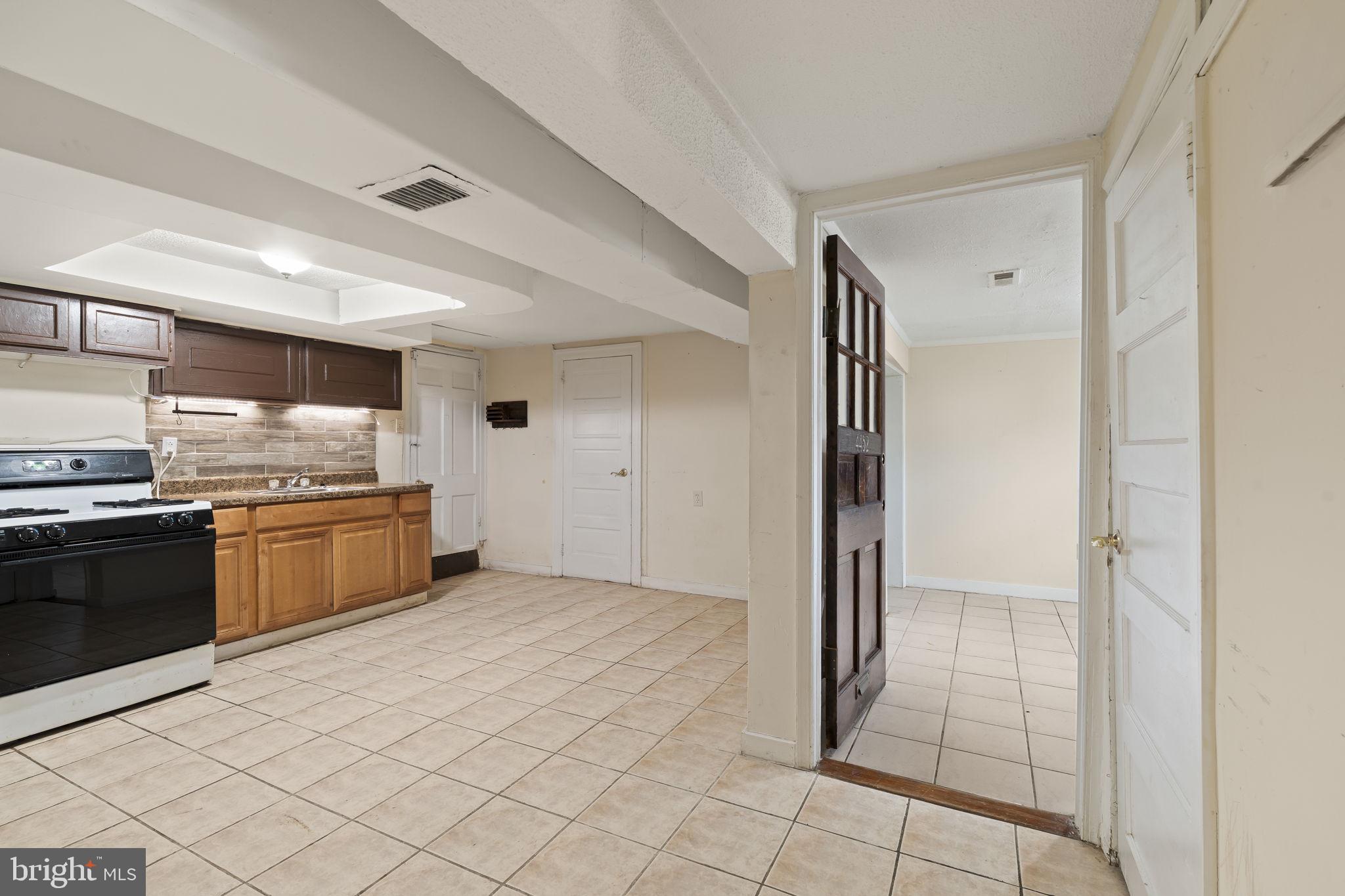 RHAWNHURST - Residential