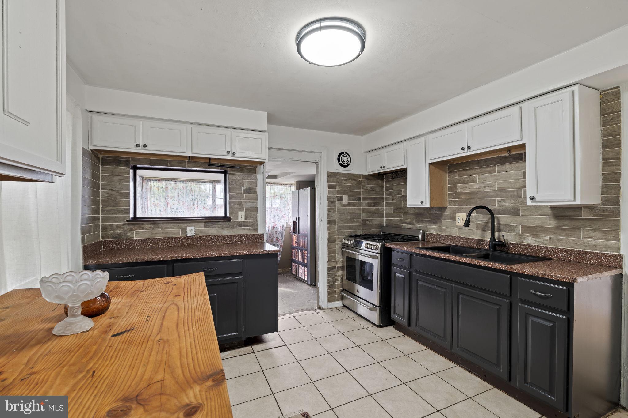 RHAWNHURST - Residential