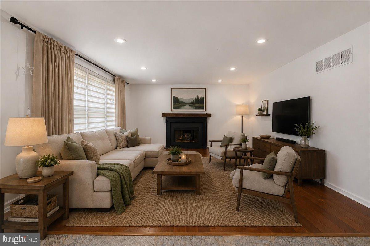 WOODLANDS - Residential