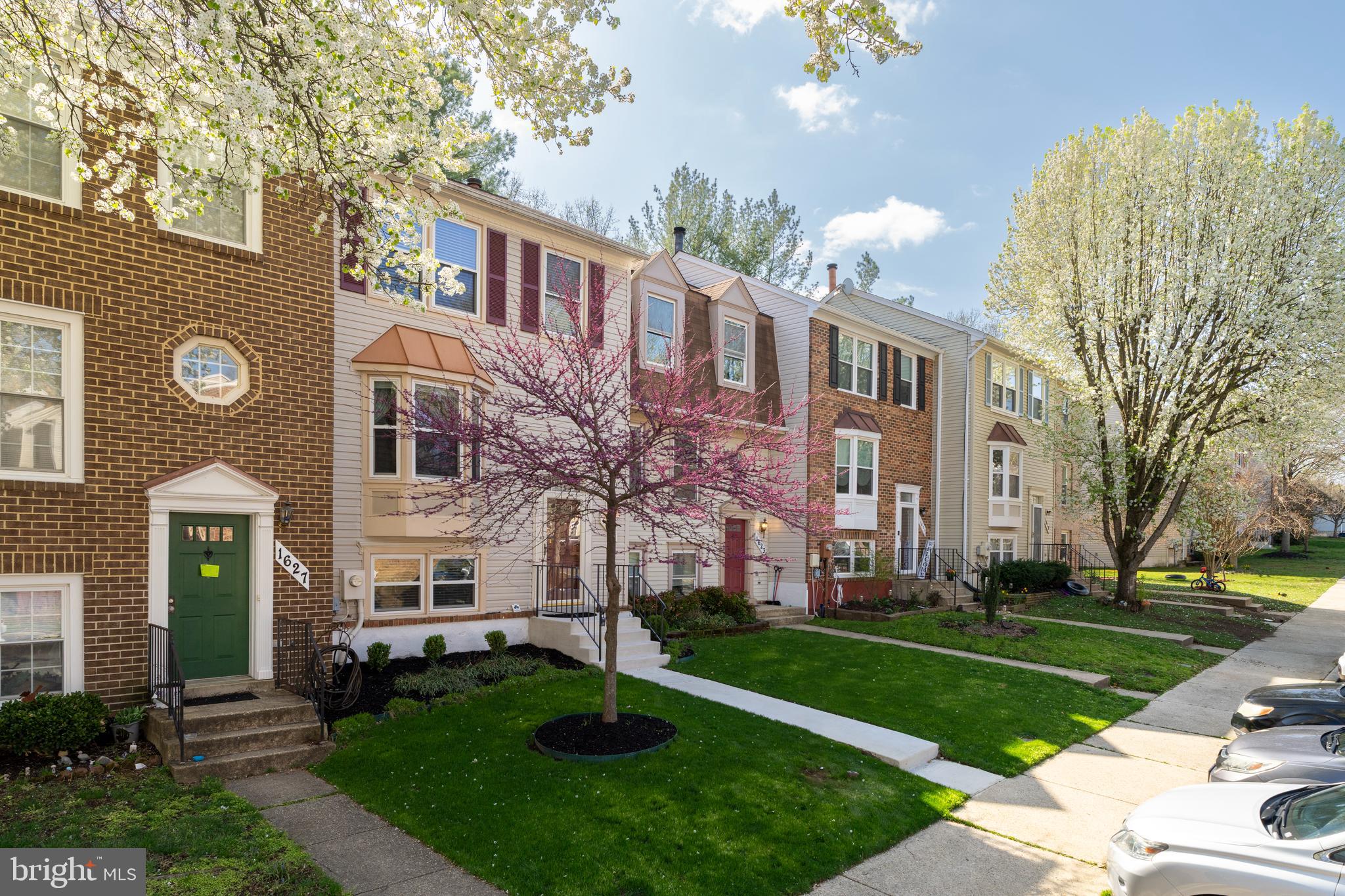 CROFTON MEADOWS - Residential