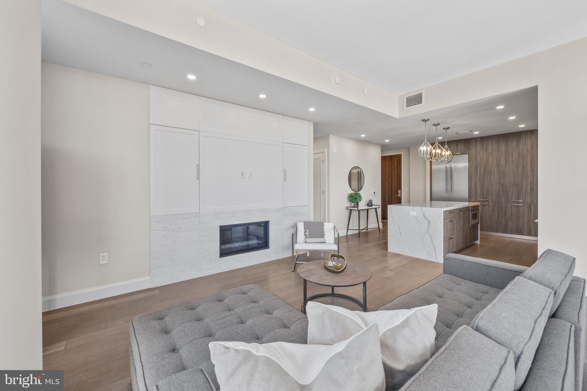 HARBOR EAST - Residential