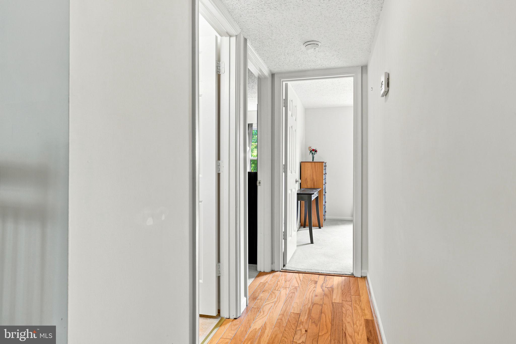 HUNTER'S SQUARE - Residential