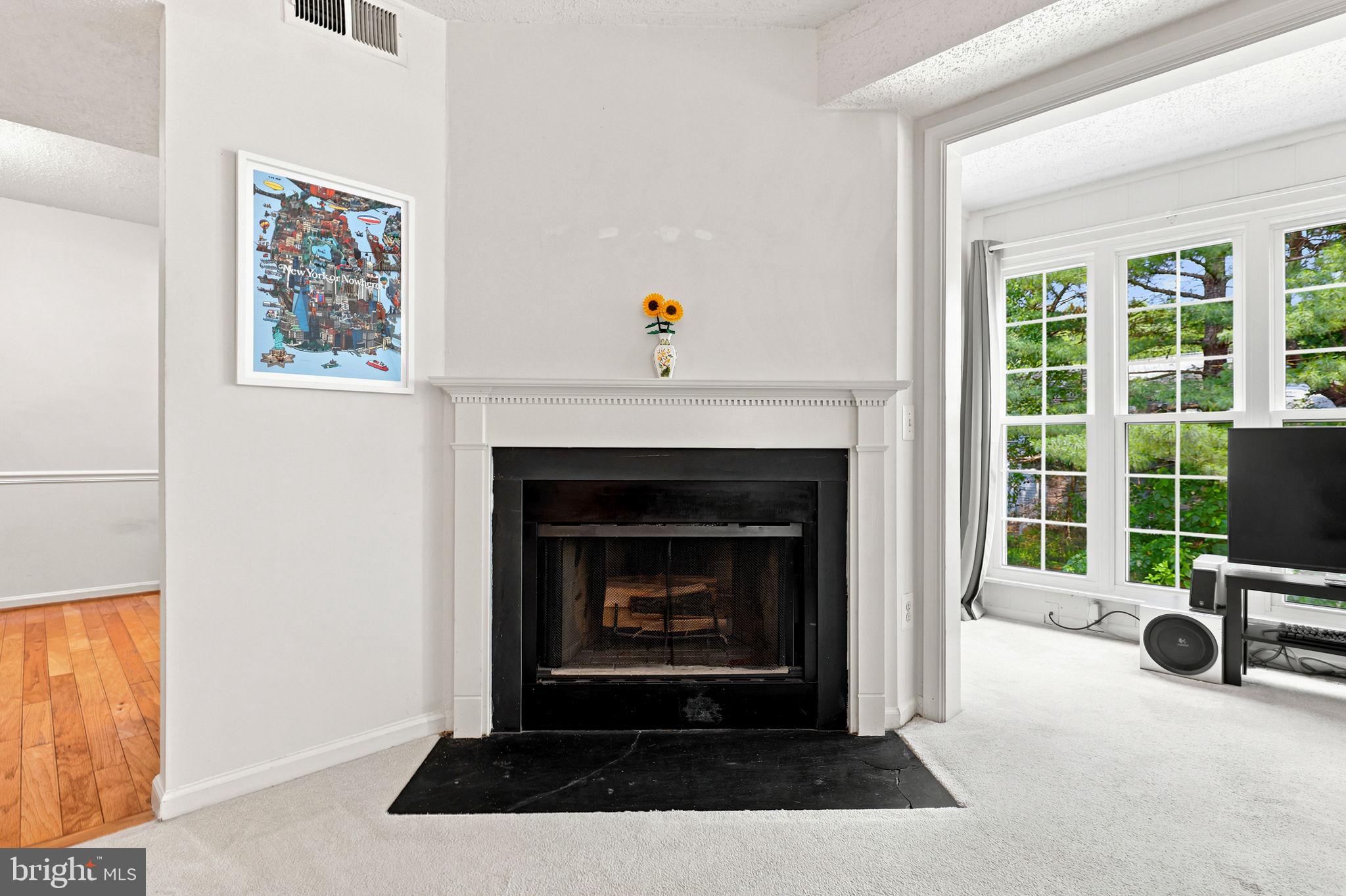 HUNTER'S SQUARE - Residential