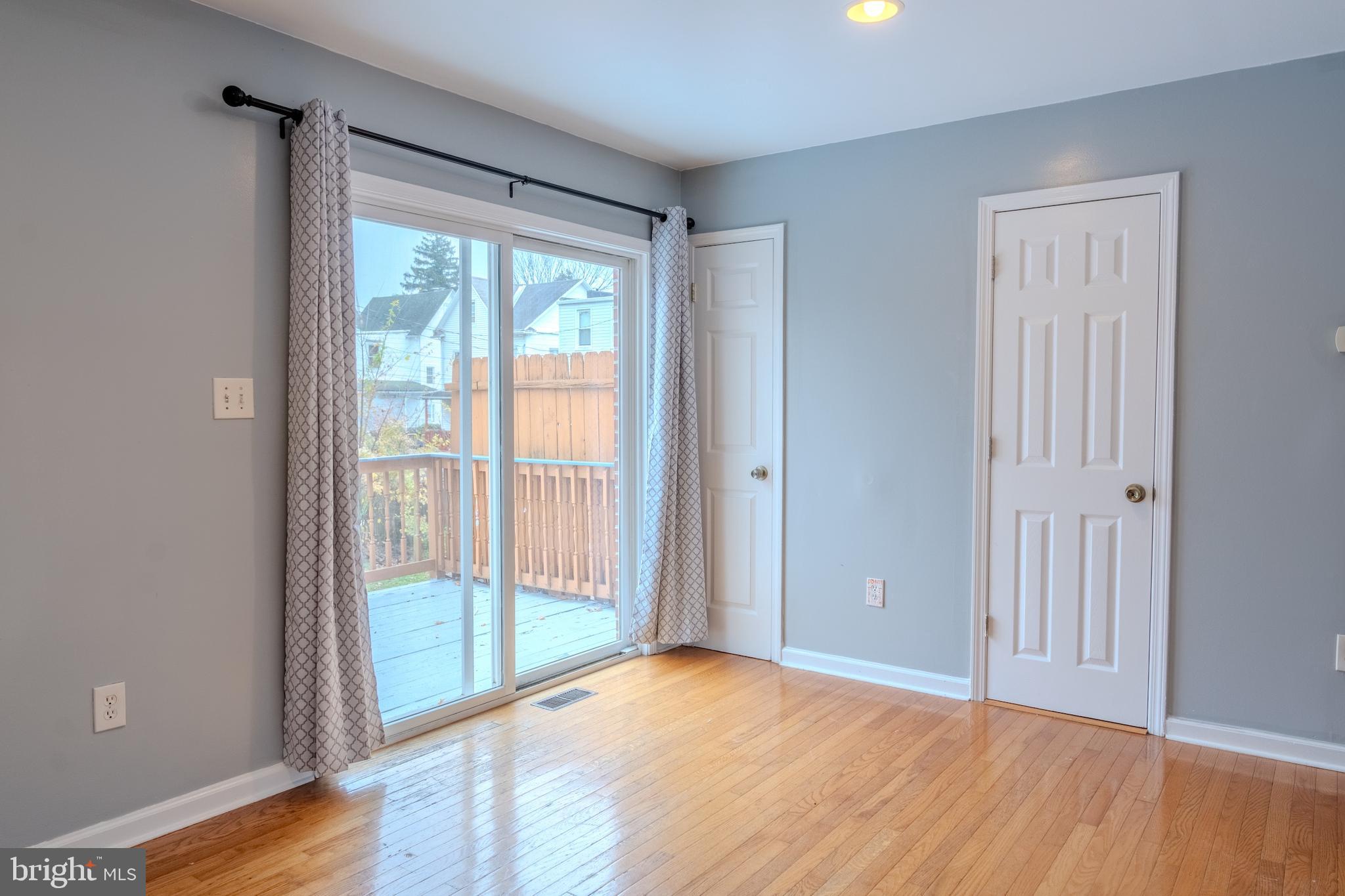 WAVERLY - Residential