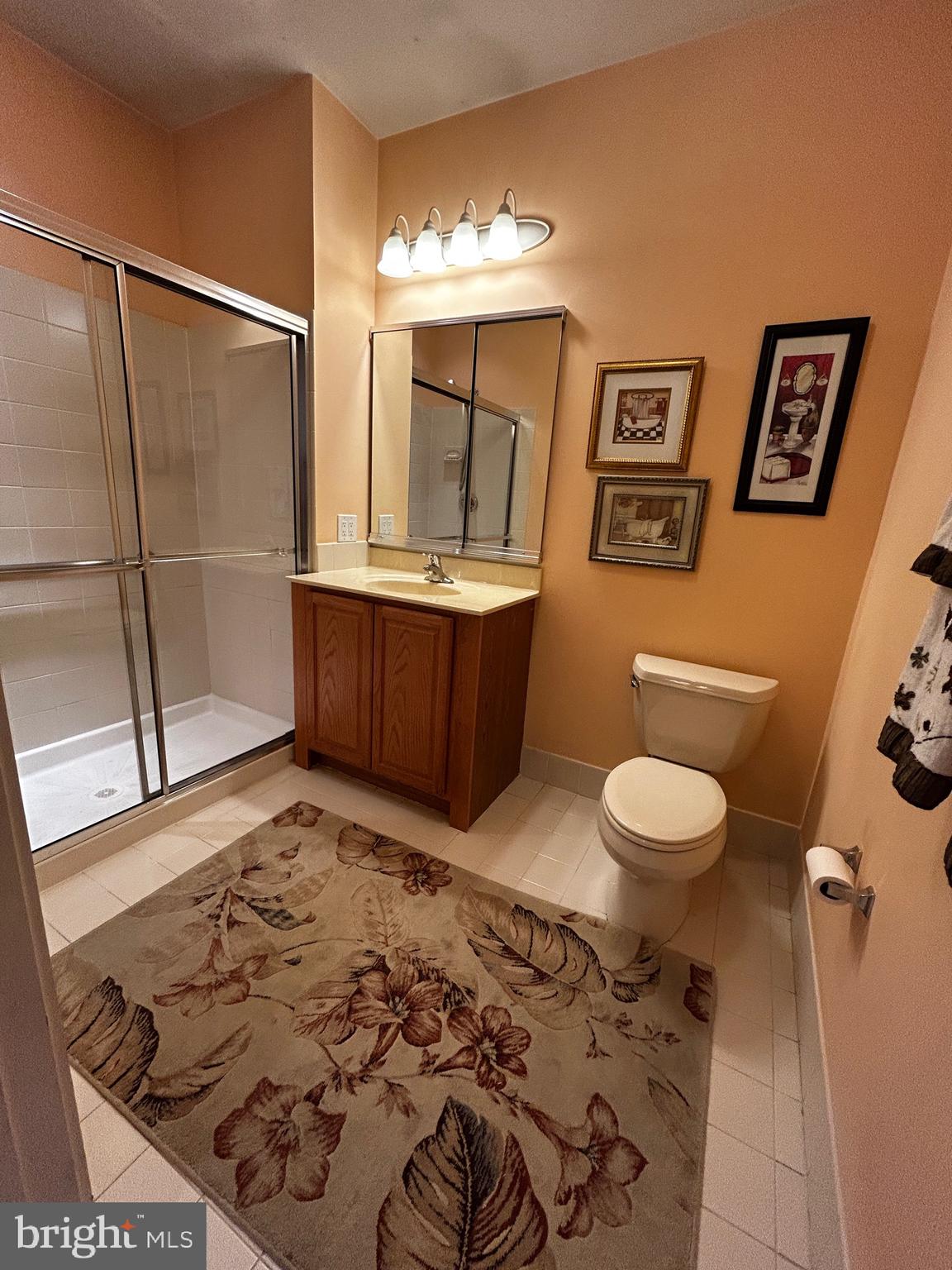 MERIDIAN VALLEY SQ - Residential