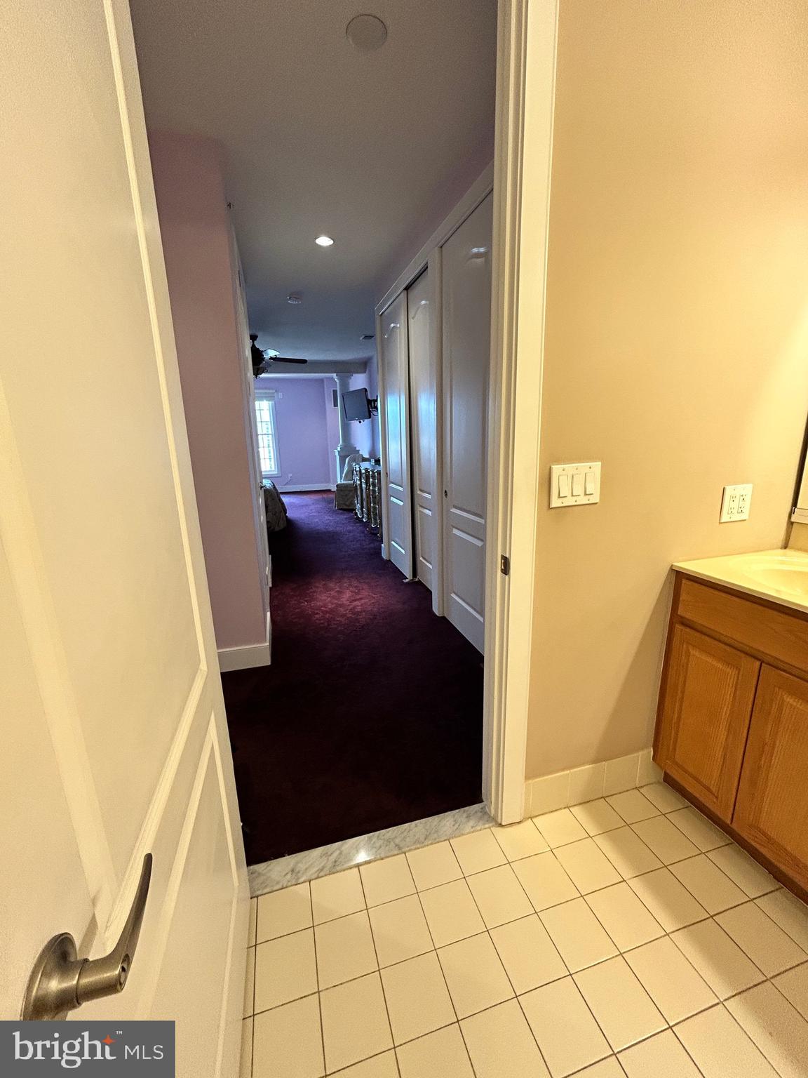 MERIDIAN VALLEY SQ - Residential