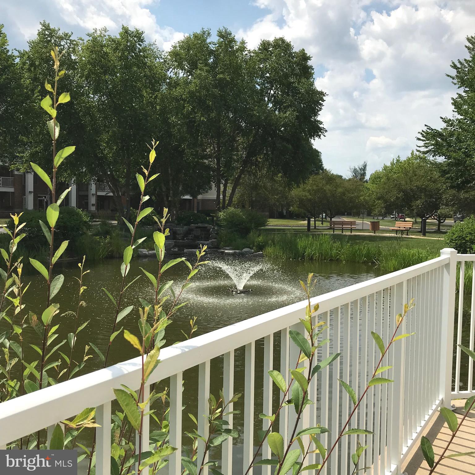 MERIDIAN VALLEY SQ - Residential