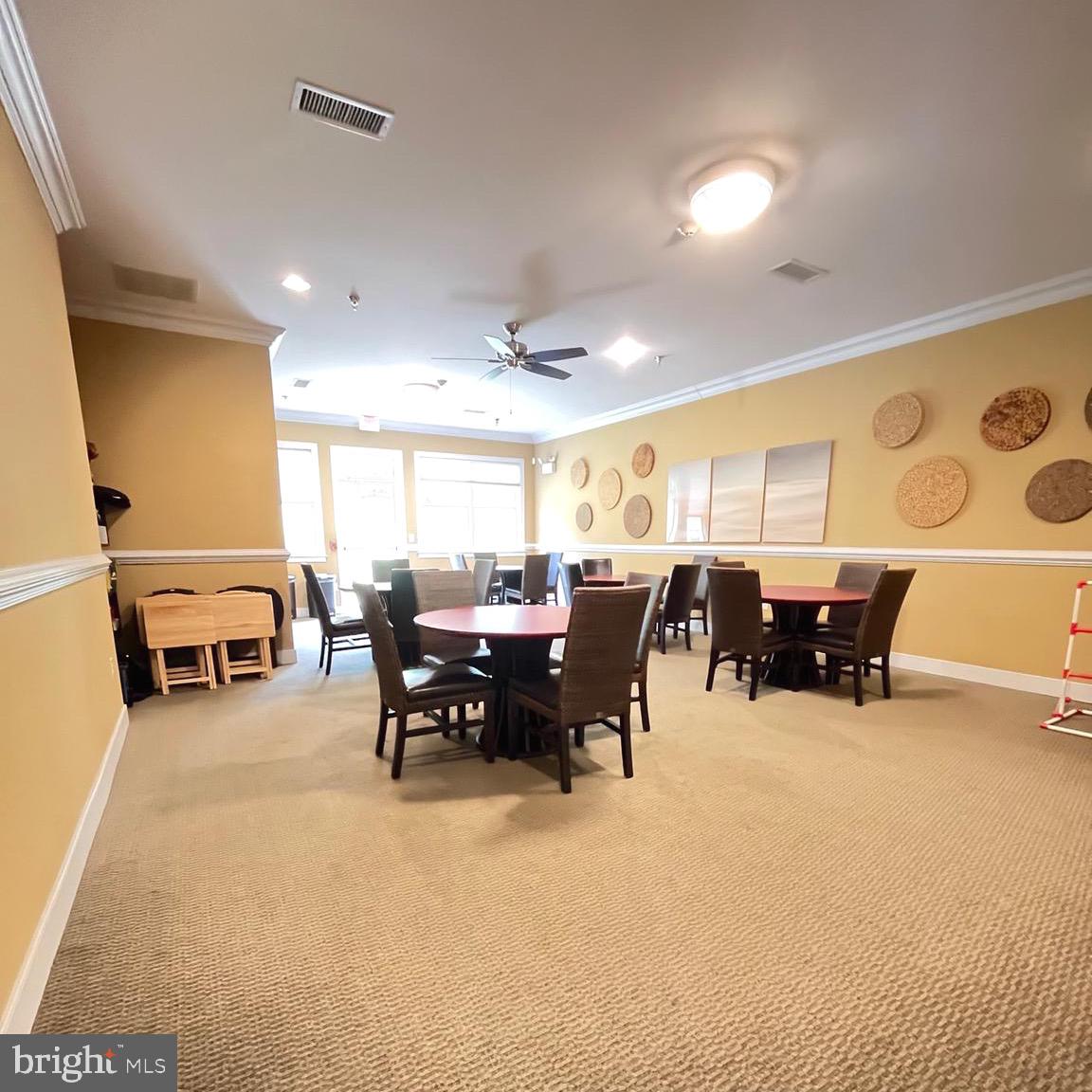 MERIDIAN VALLEY SQ - Residential