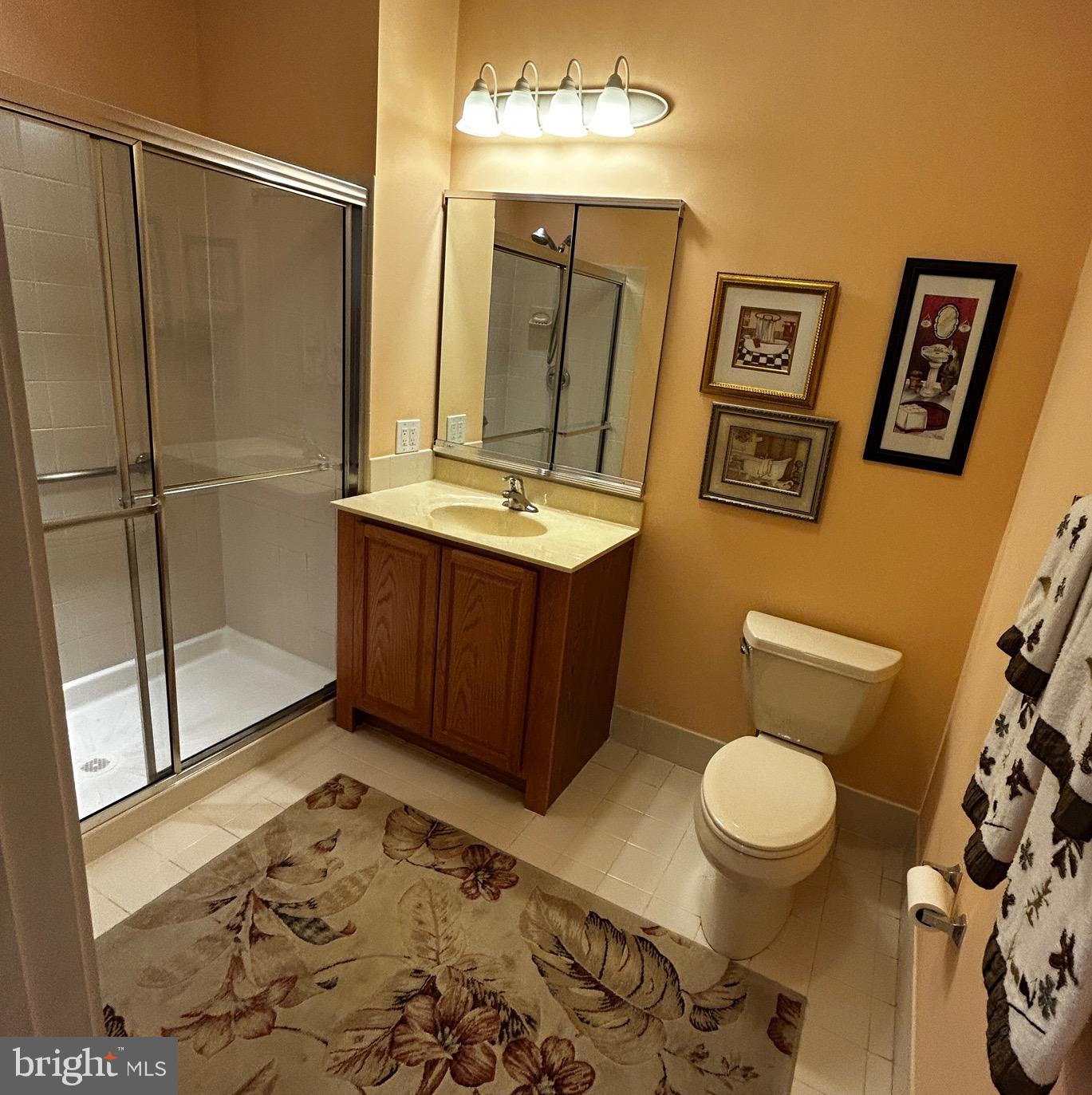 MERIDIAN VALLEY SQ - Residential