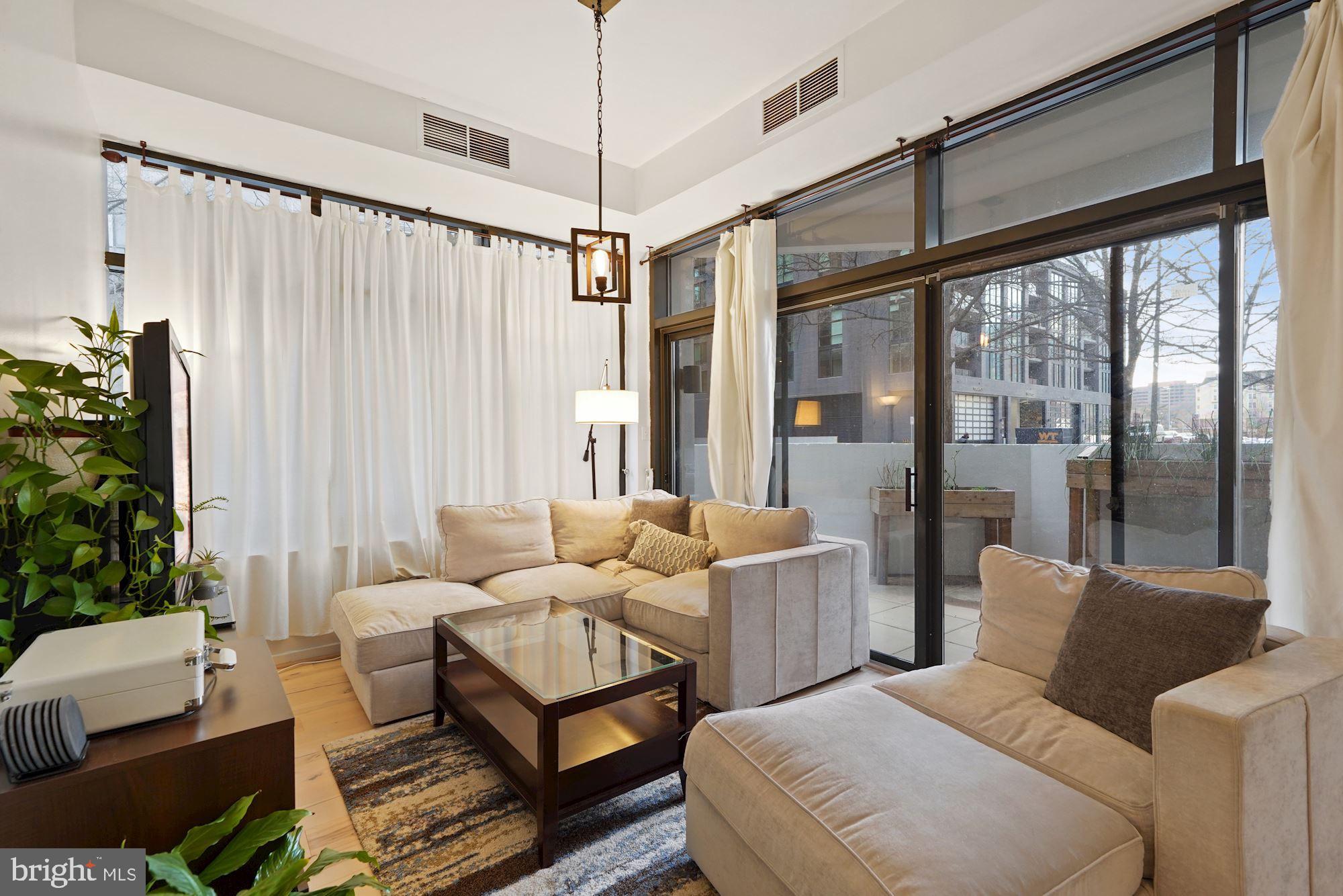 ATRIUM CONDO - Residential