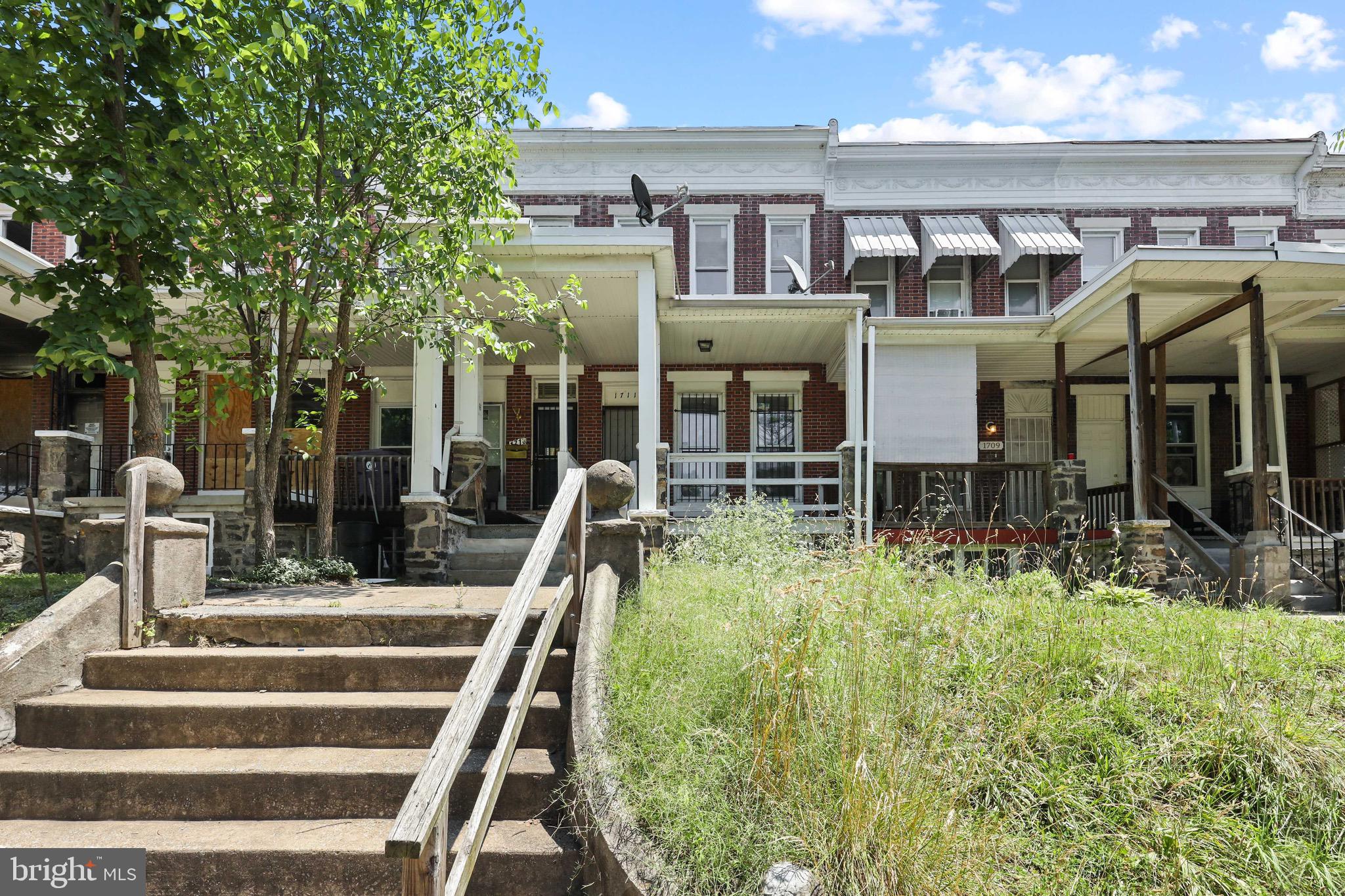 ROSEMONT - Residential Lease