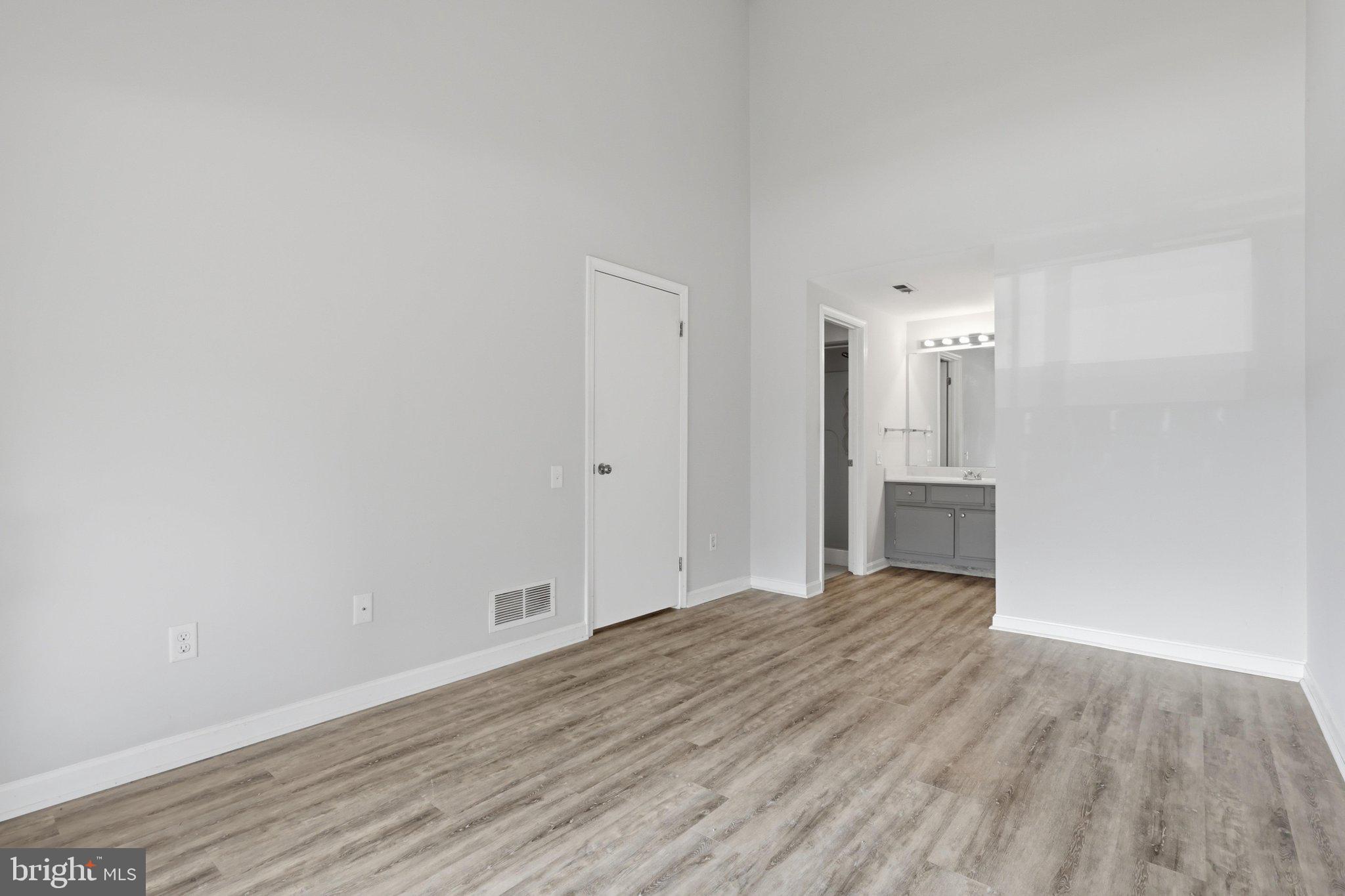 WOODLANDS NORTH - Residential