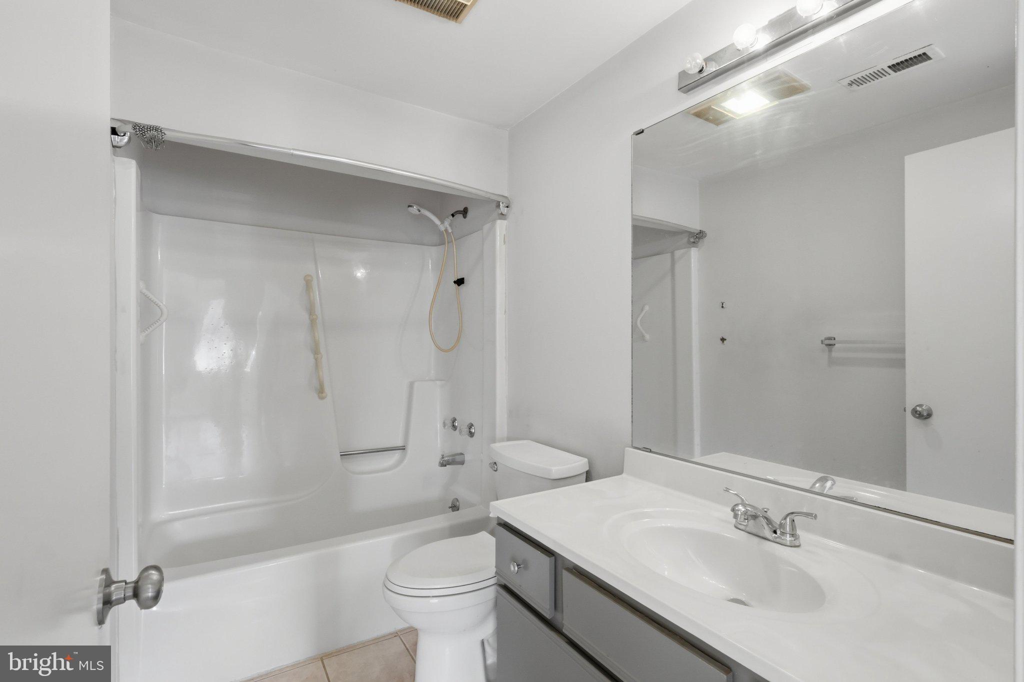 WOODLANDS NORTH - Residential
