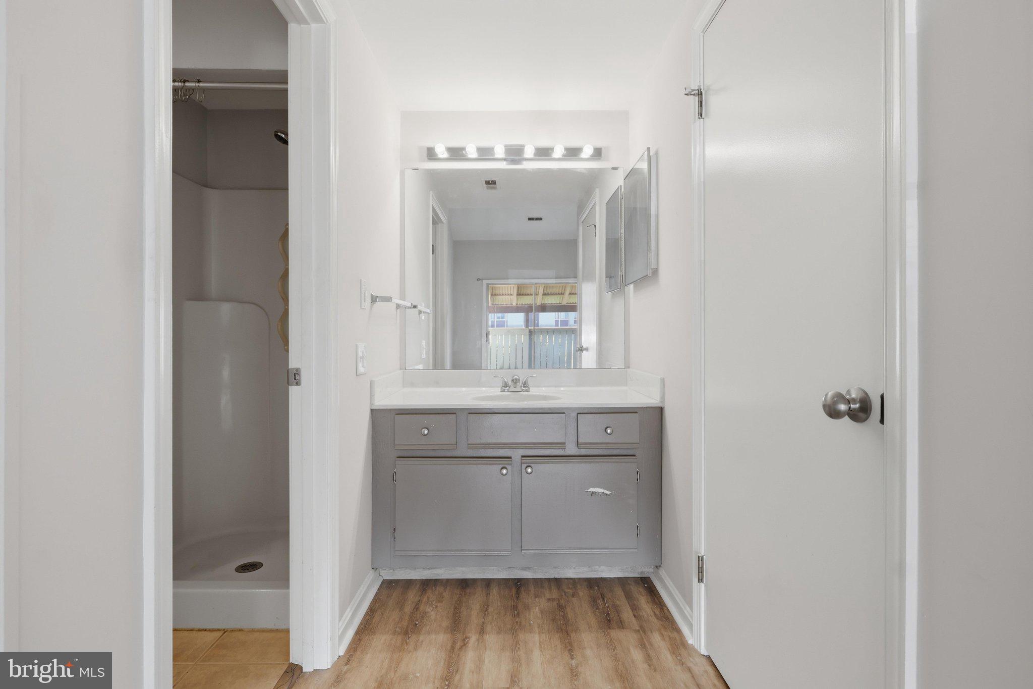 WOODLANDS NORTH - Residential