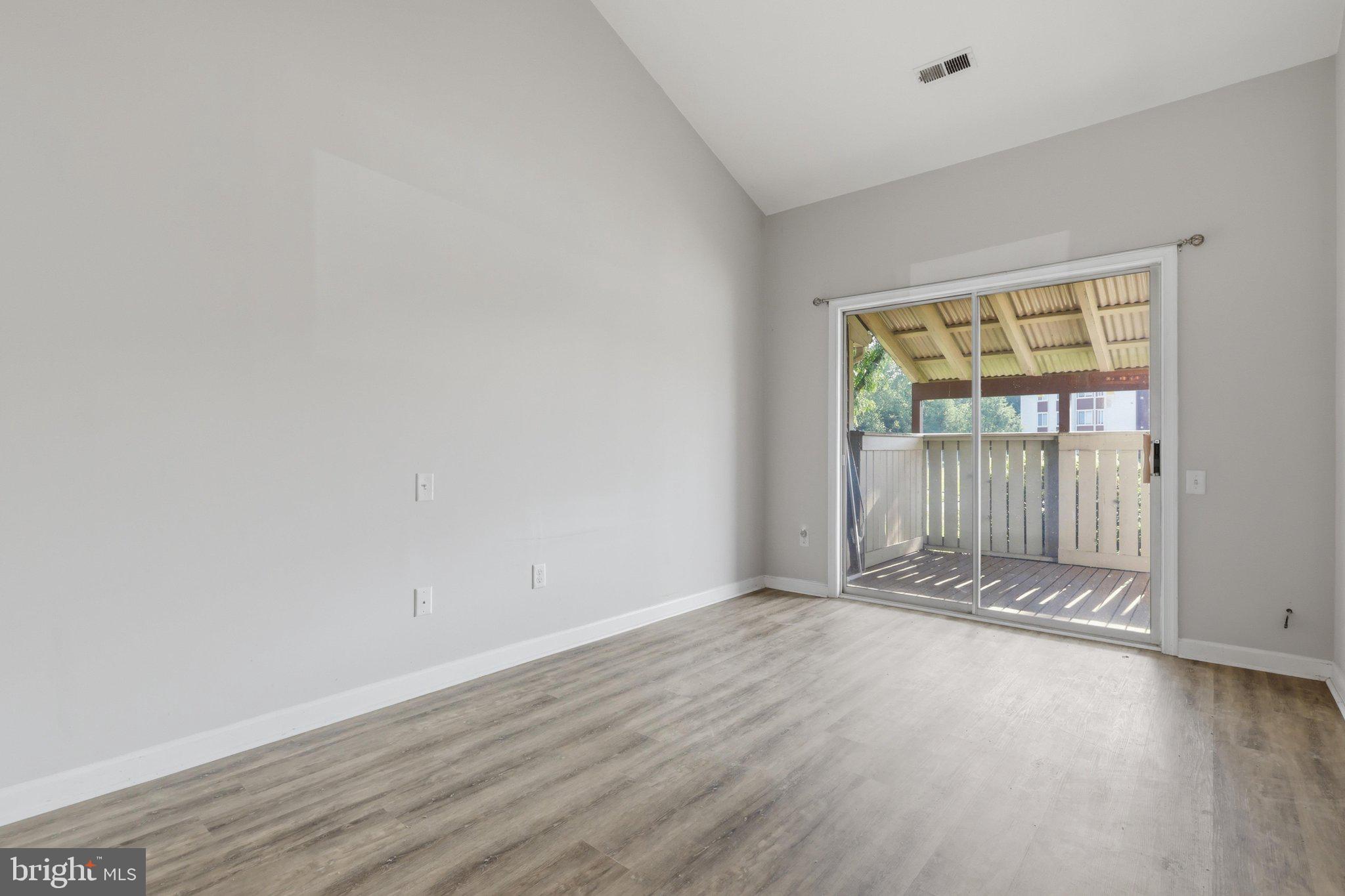 WOODLANDS NORTH - Residential
