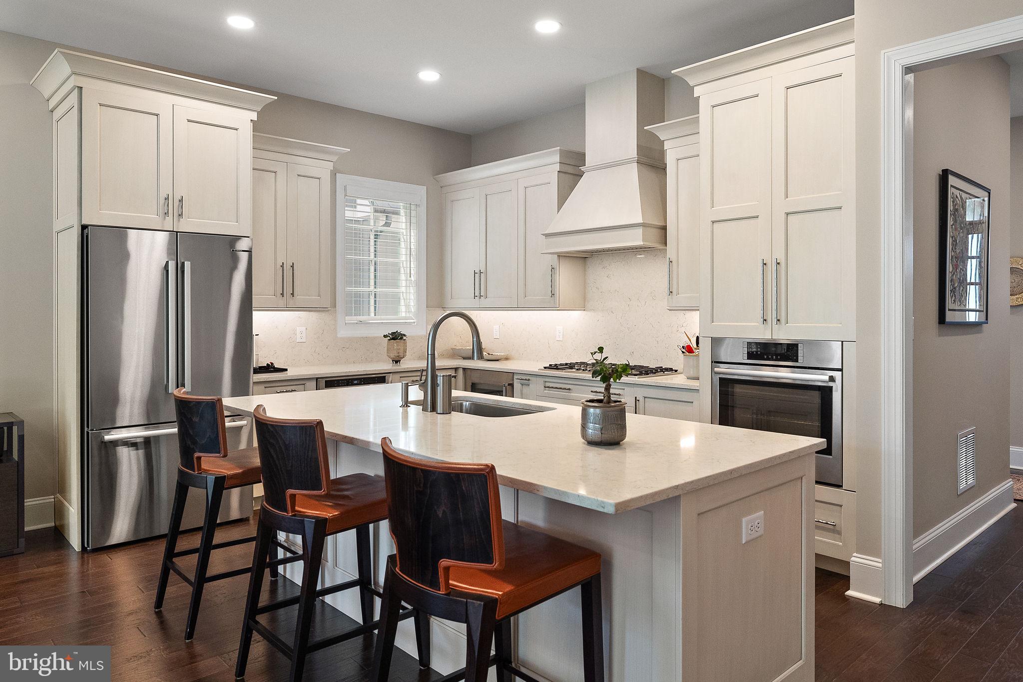 COLUMBIA PLACE - Residential