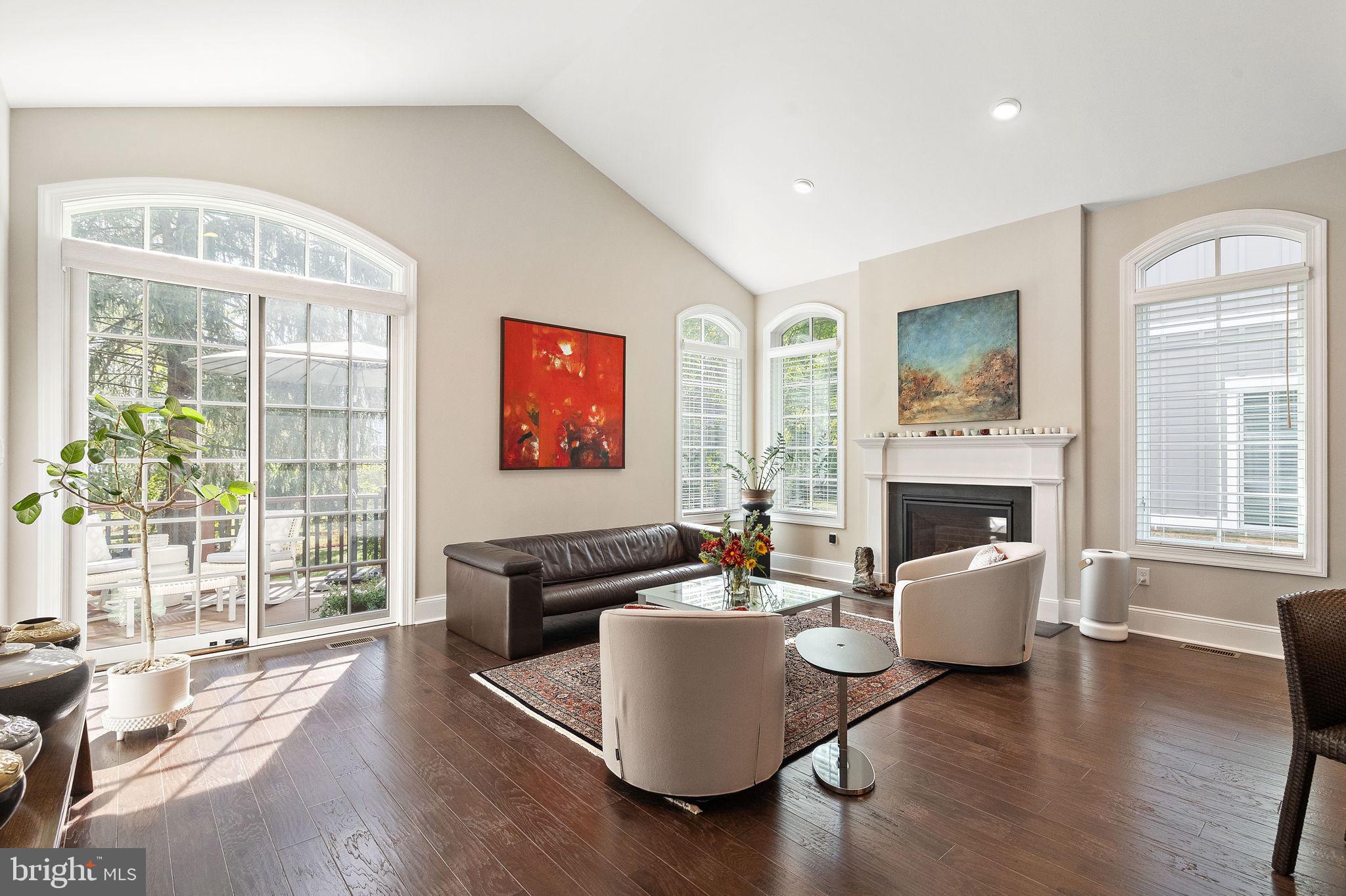 COLUMBIA PLACE - Residential