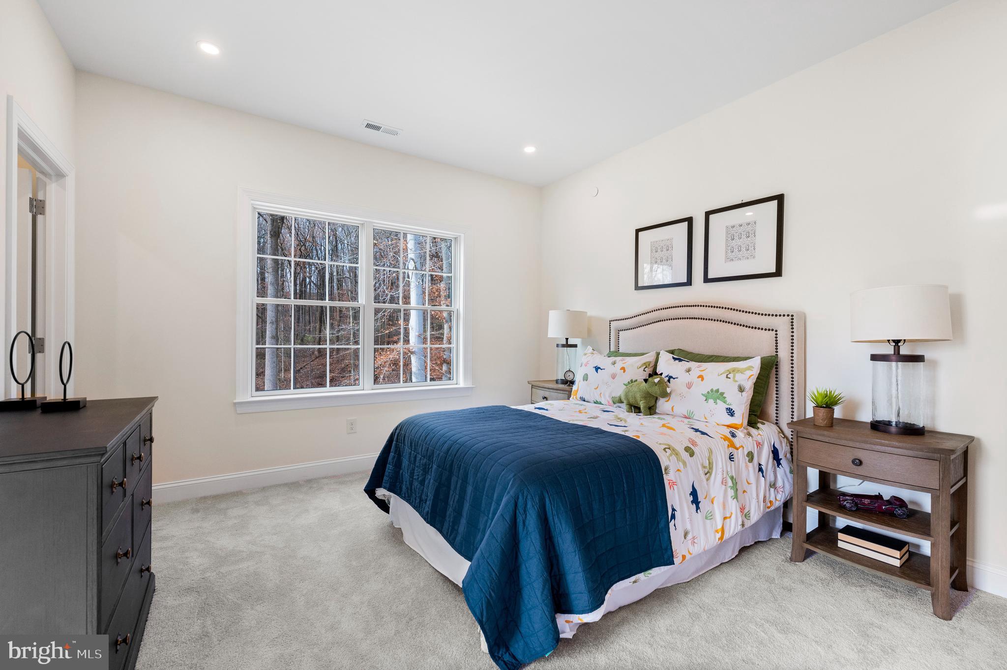 VILLAGE OF FOUR SEASONS - Residential