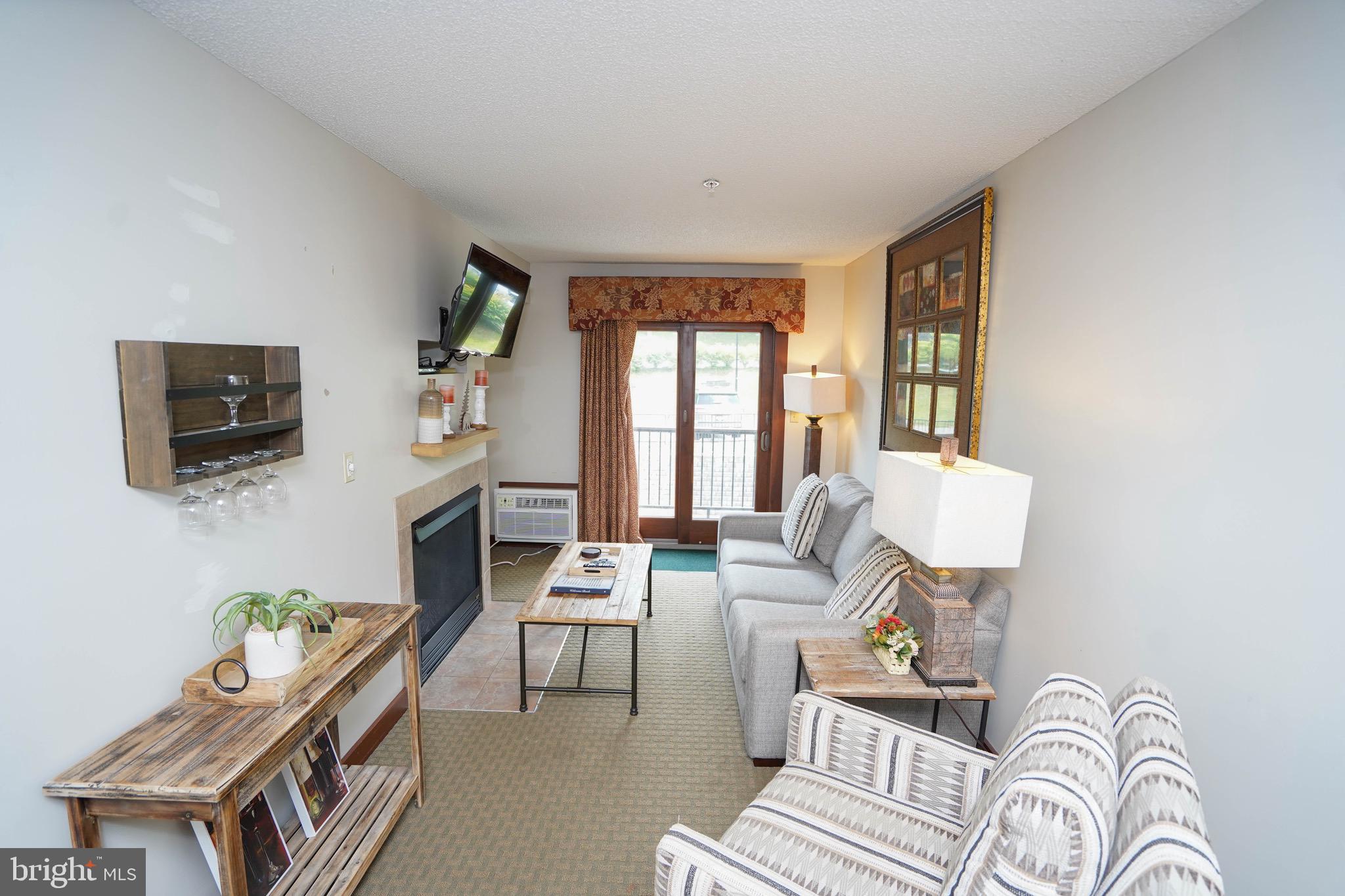 SILVER TREE SUITES - Residential