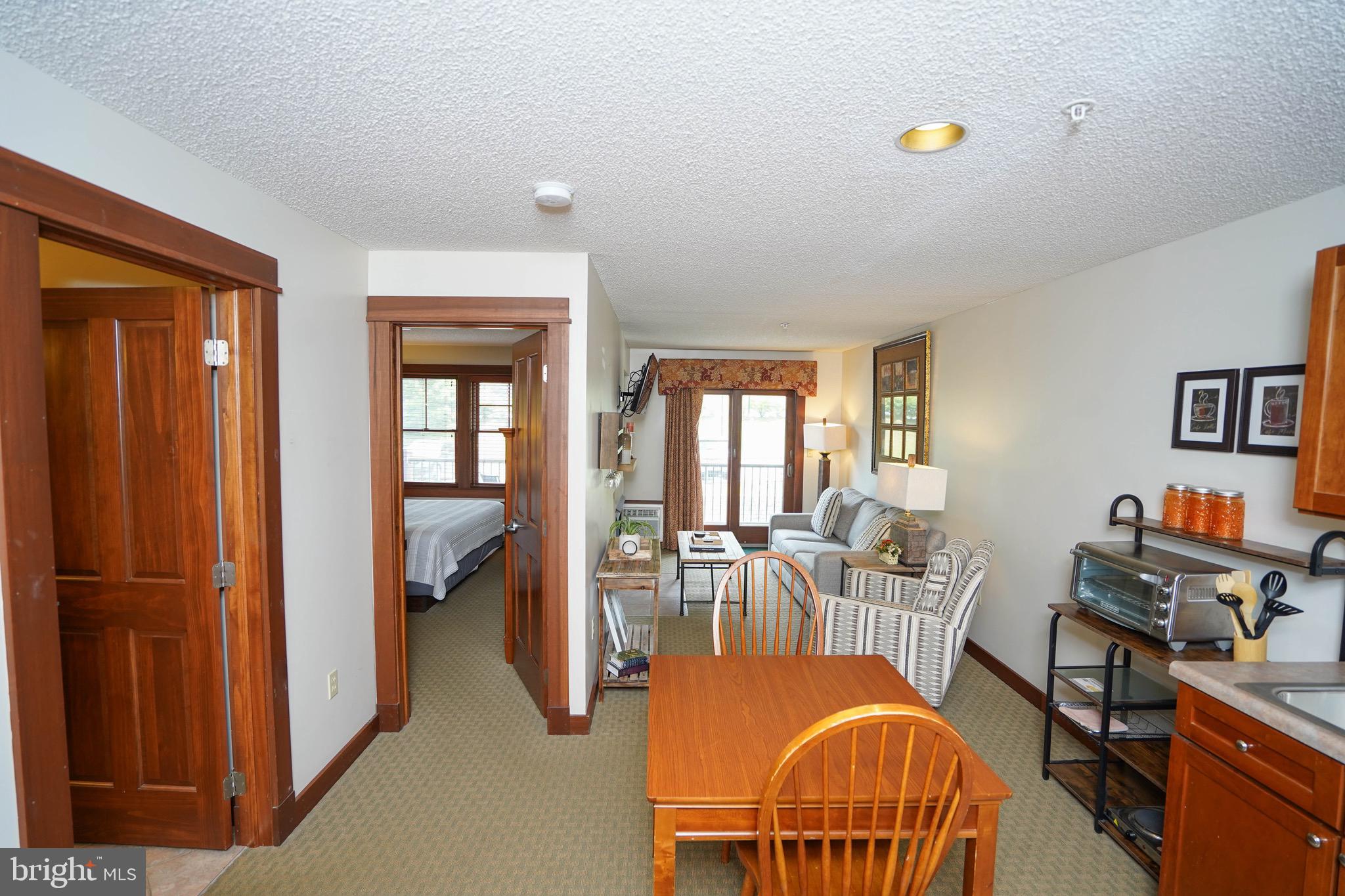 SILVER TREE SUITES - Residential