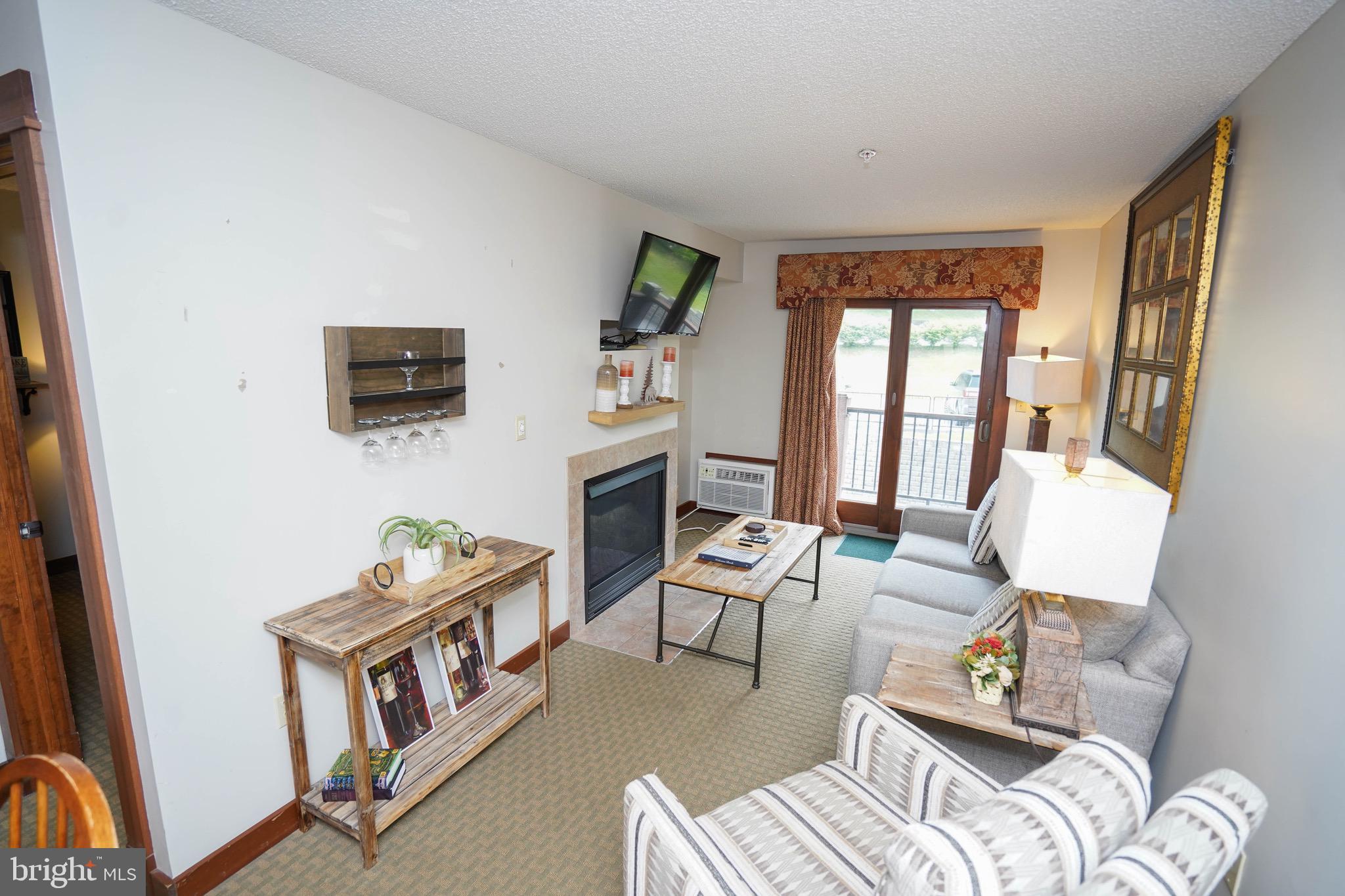 SILVER TREE SUITES - Residential