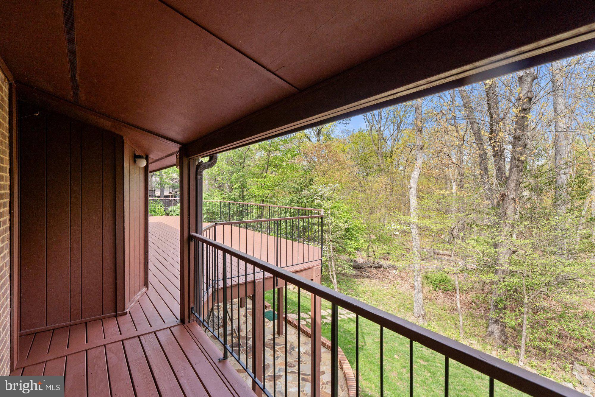 WOLF TRAP WOODS - Residential