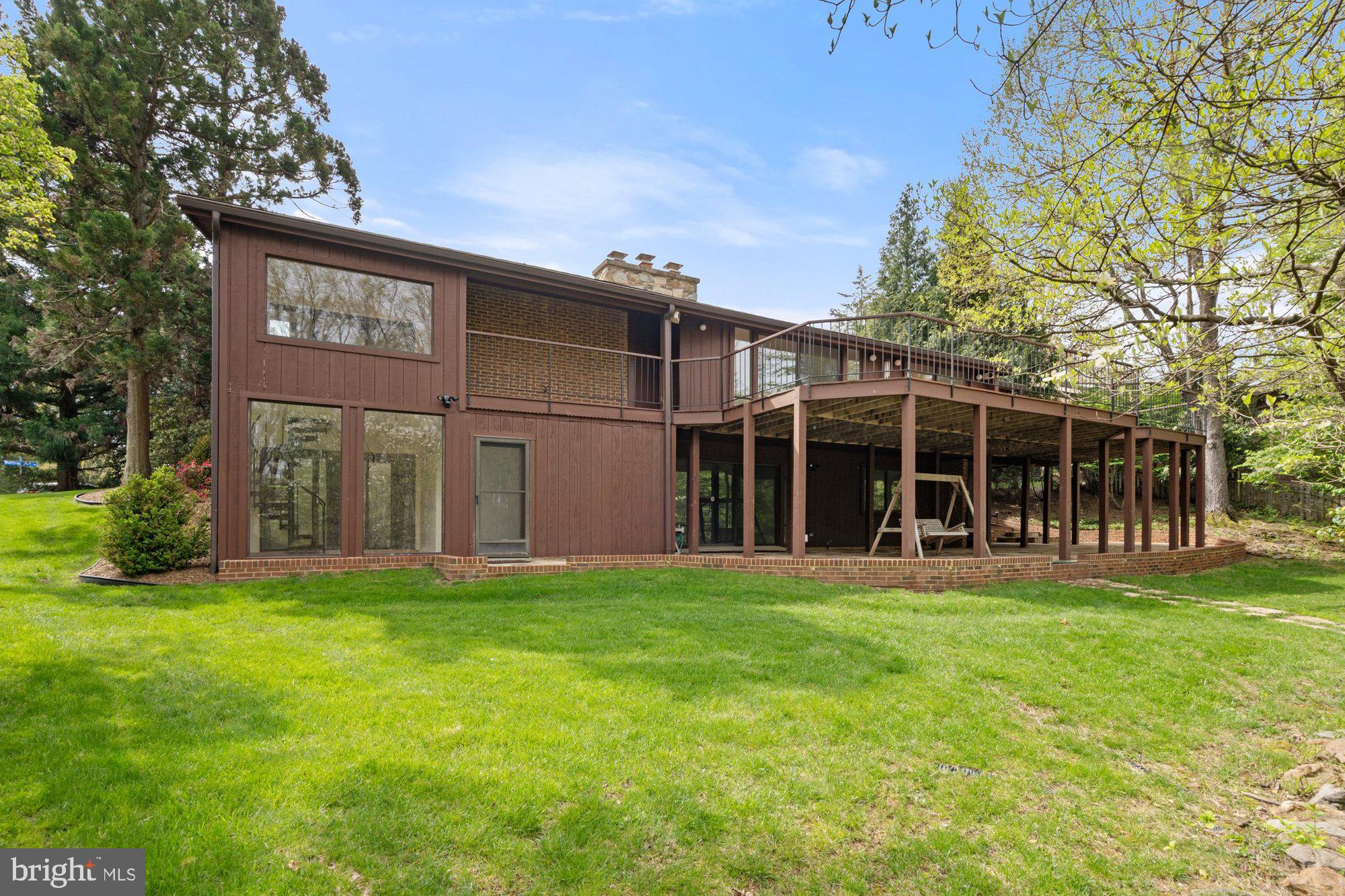 WOLF TRAP WOODS - Residential