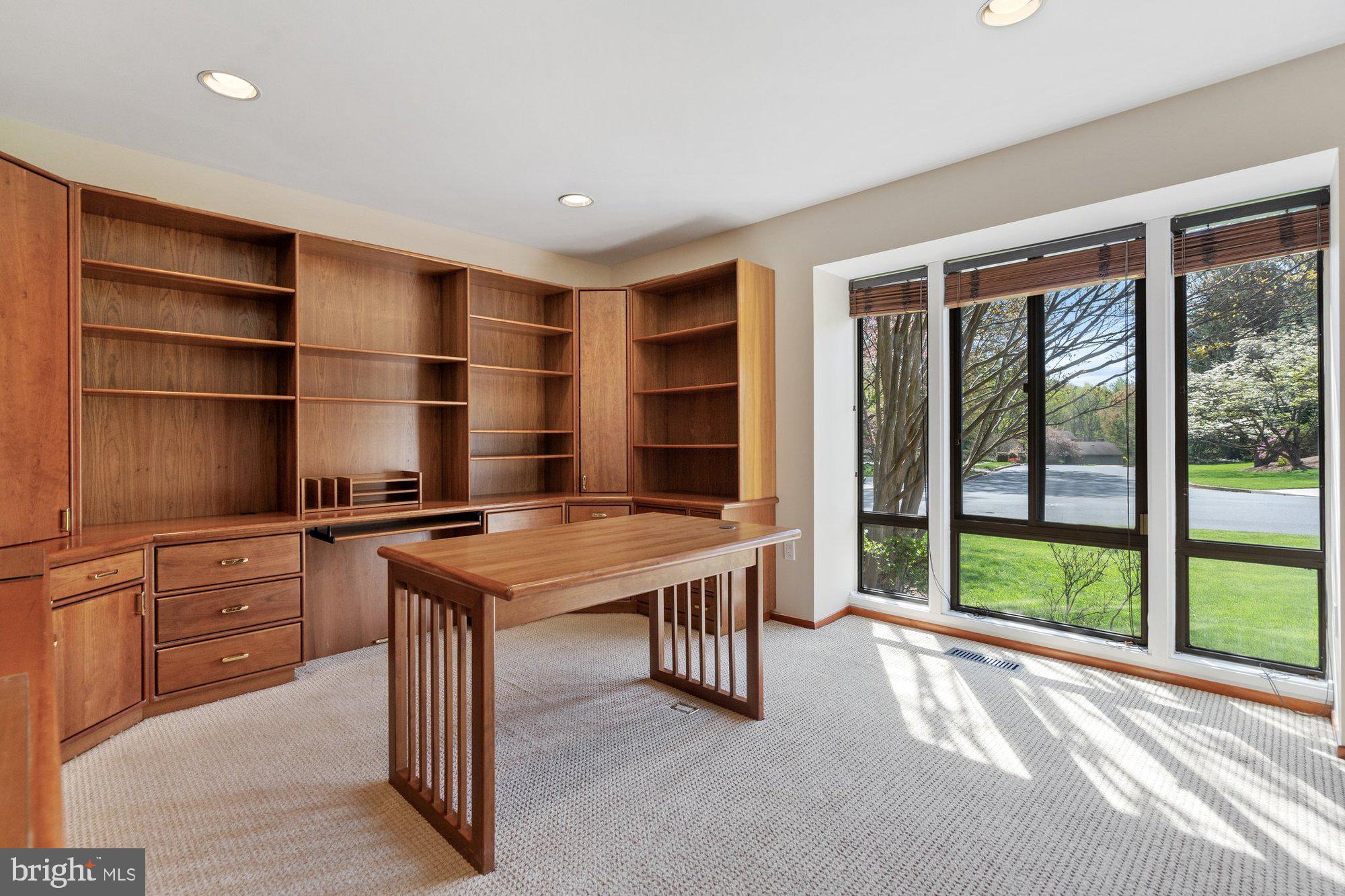 WOLF TRAP WOODS - Residential