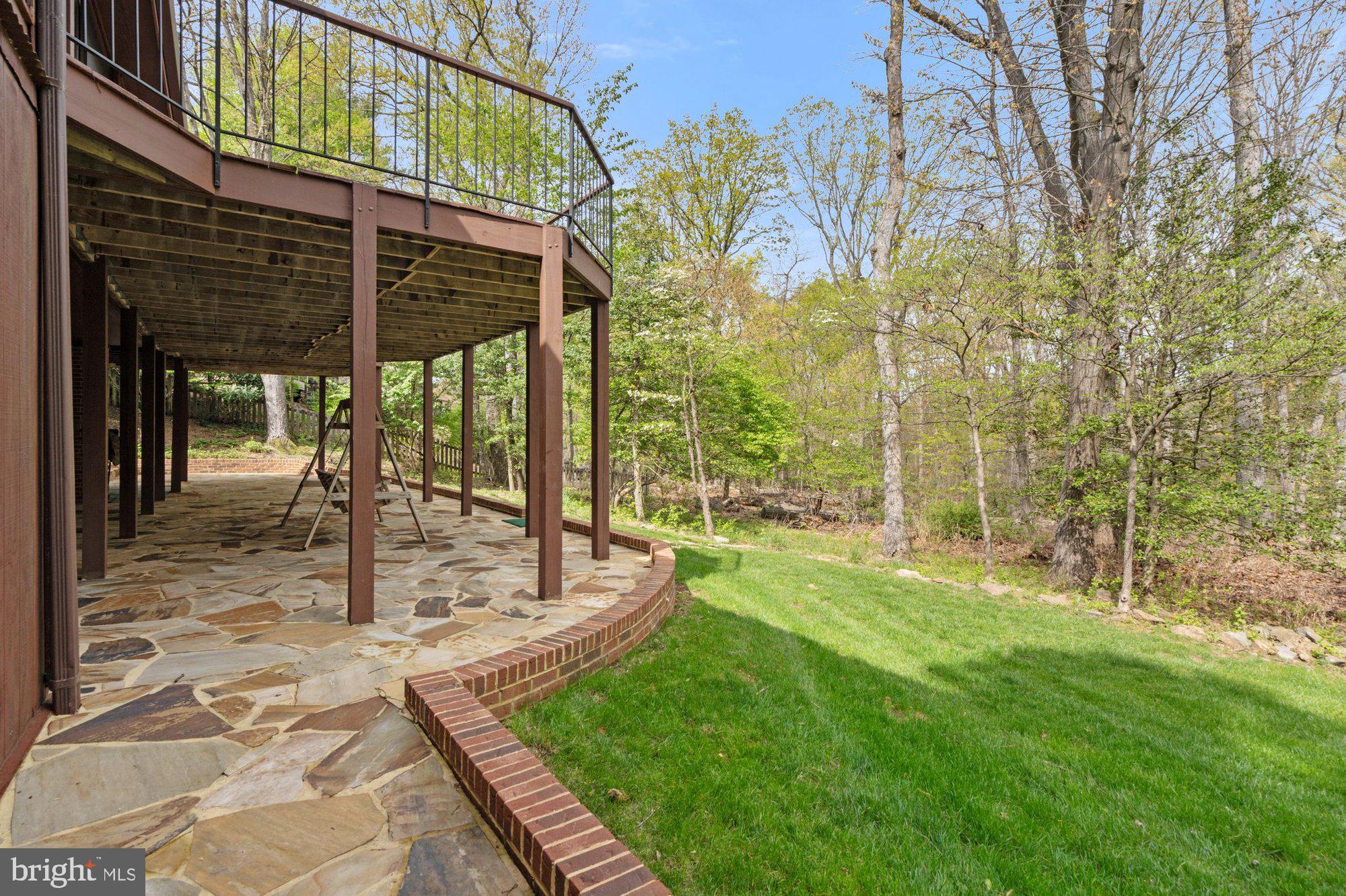 WOLF TRAP WOODS - Residential