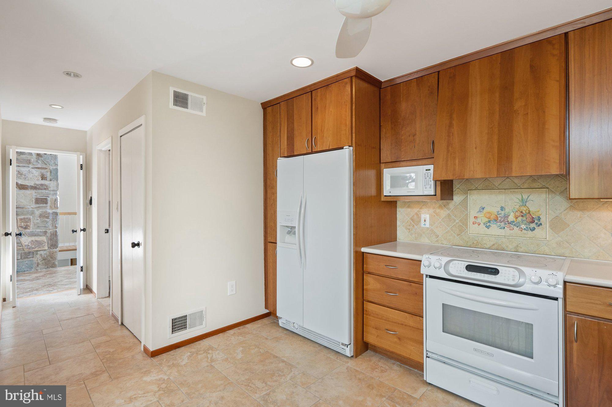 WOLF TRAP WOODS - Residential