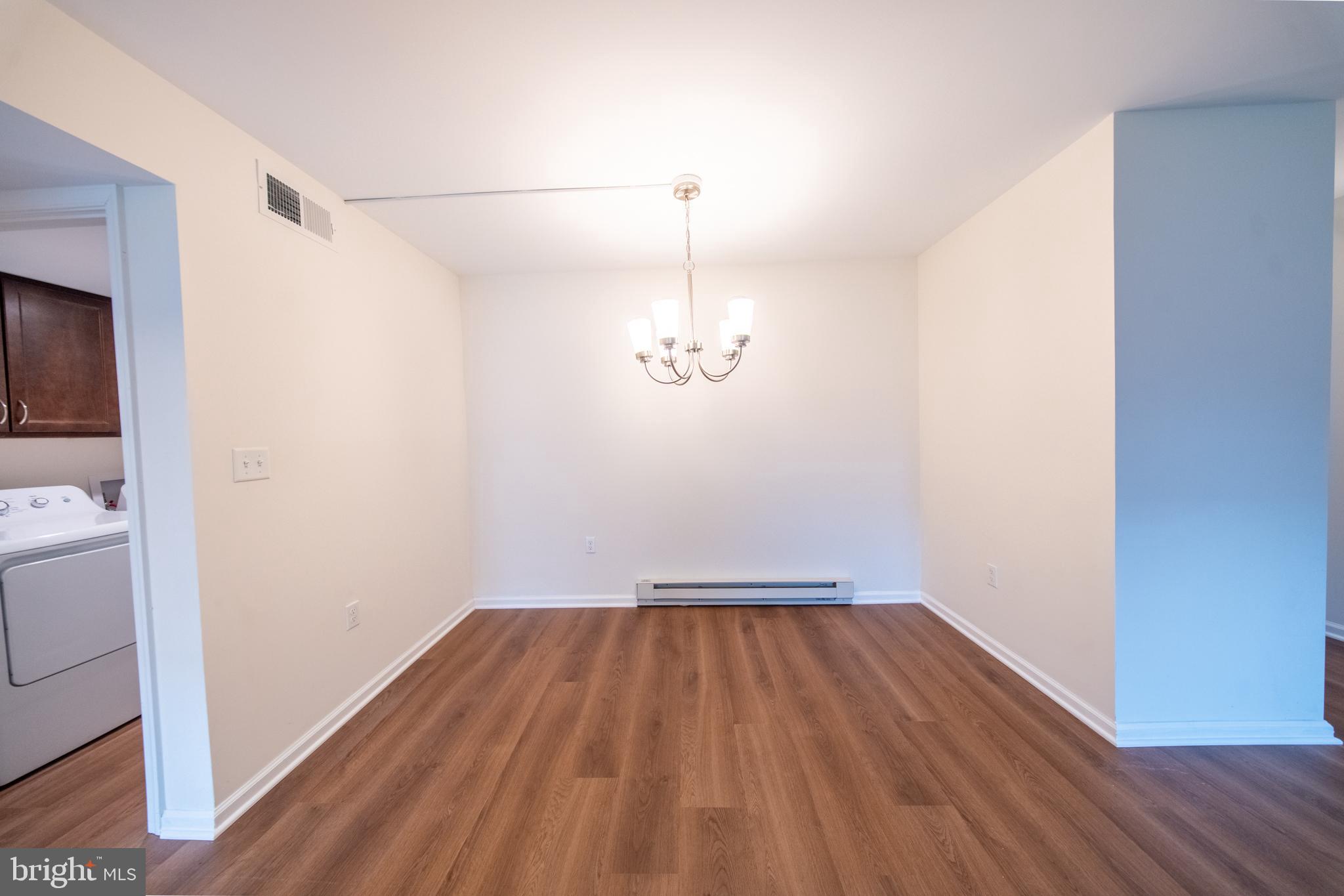 LEISURE WORLD - Residential