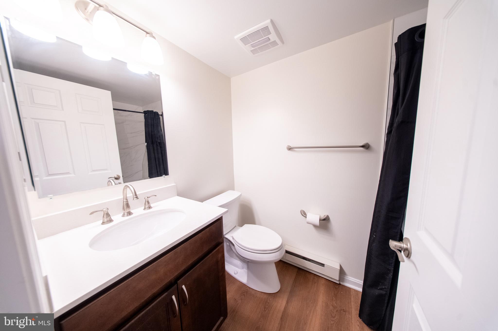 LEISURE WORLD - Residential