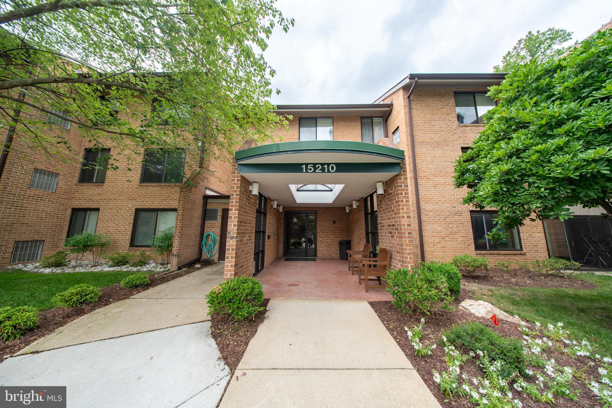 LEISURE WORLD - Residential