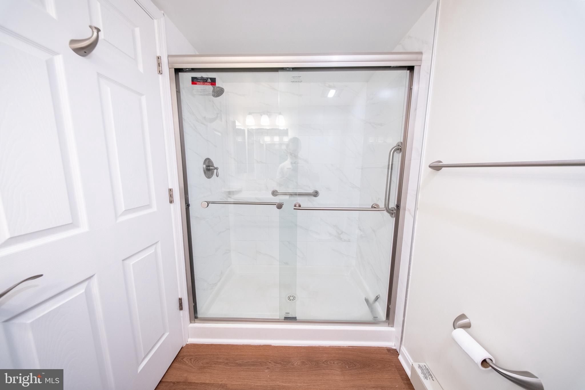 LEISURE WORLD - Residential