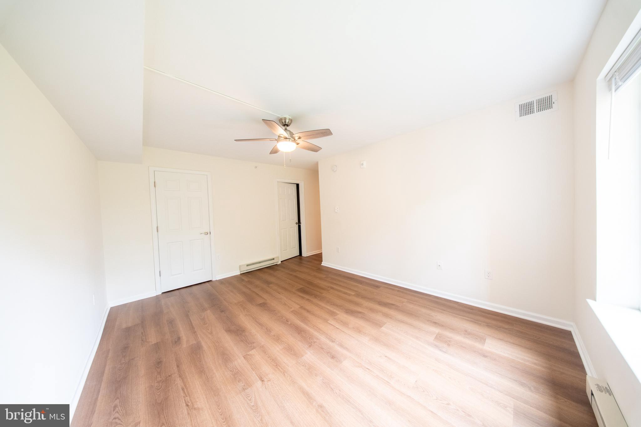 LEISURE WORLD - Residential