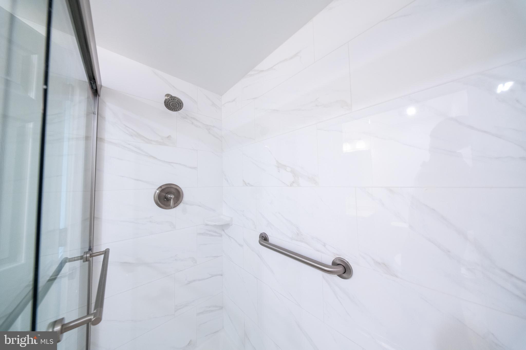 LEISURE WORLD - Residential