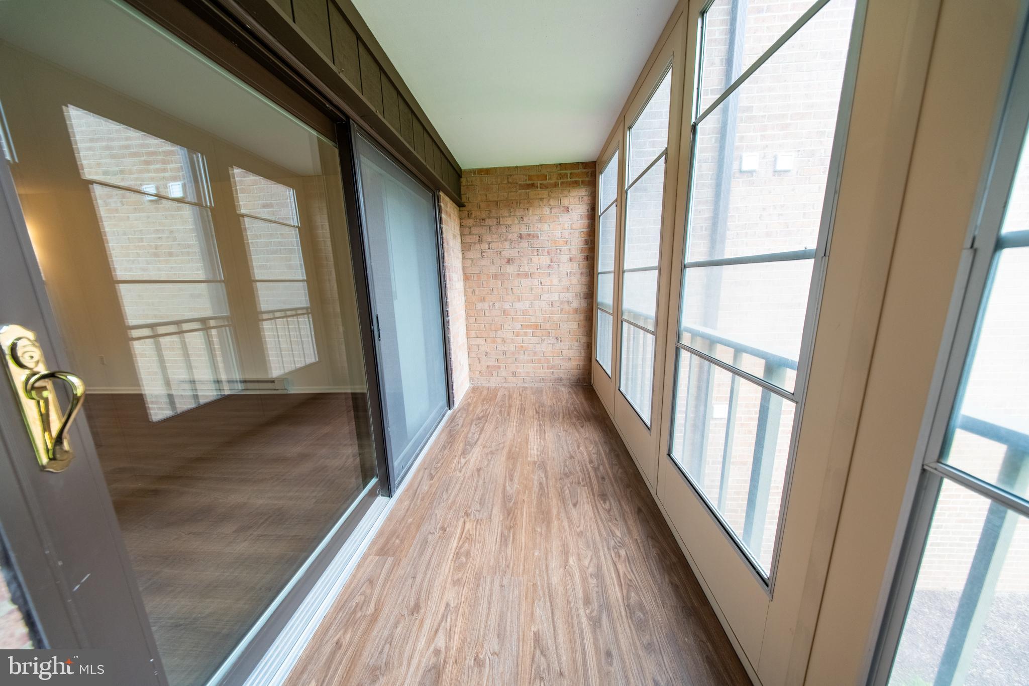 LEISURE WORLD - Residential