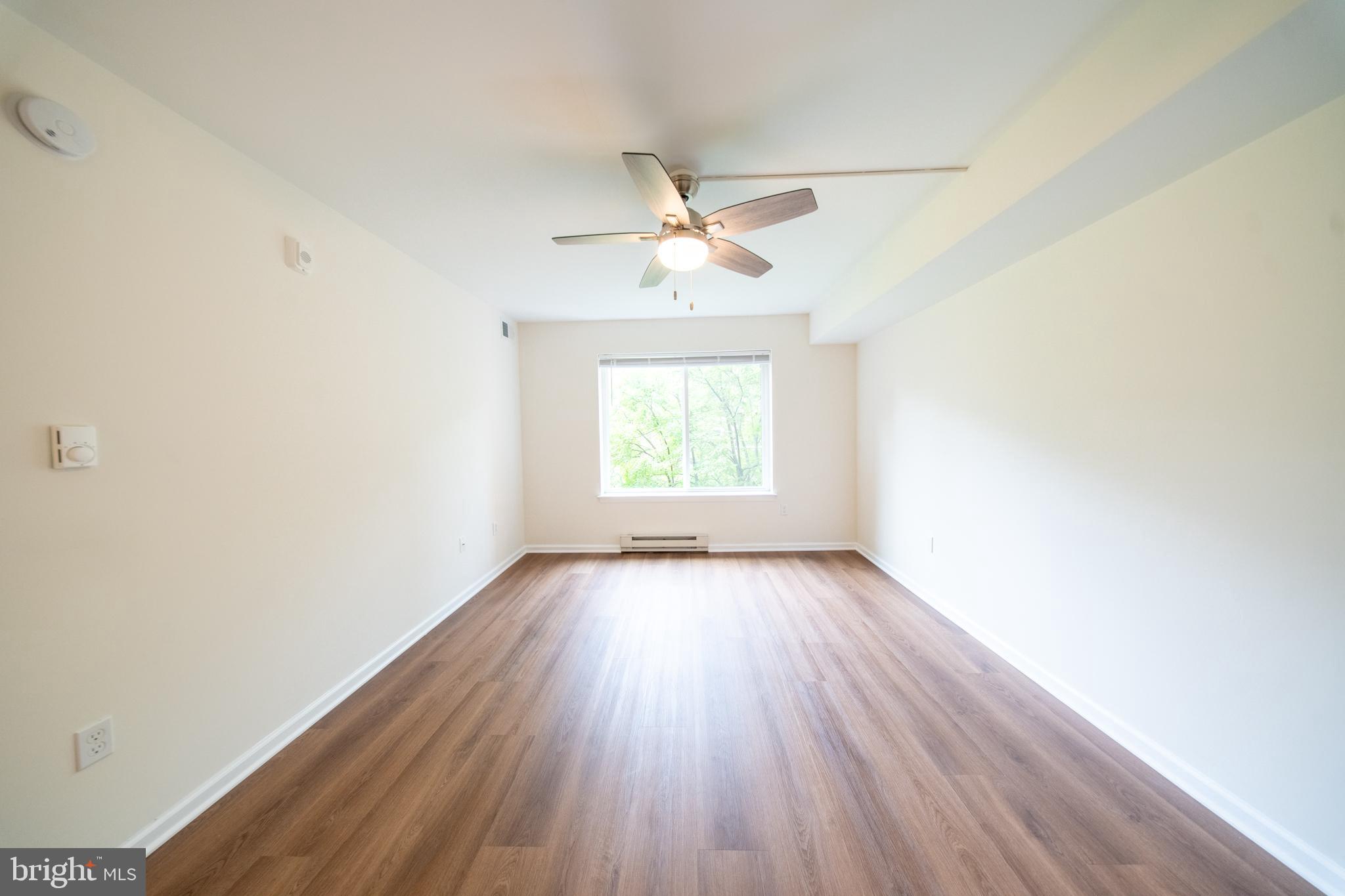 LEISURE WORLD - Residential