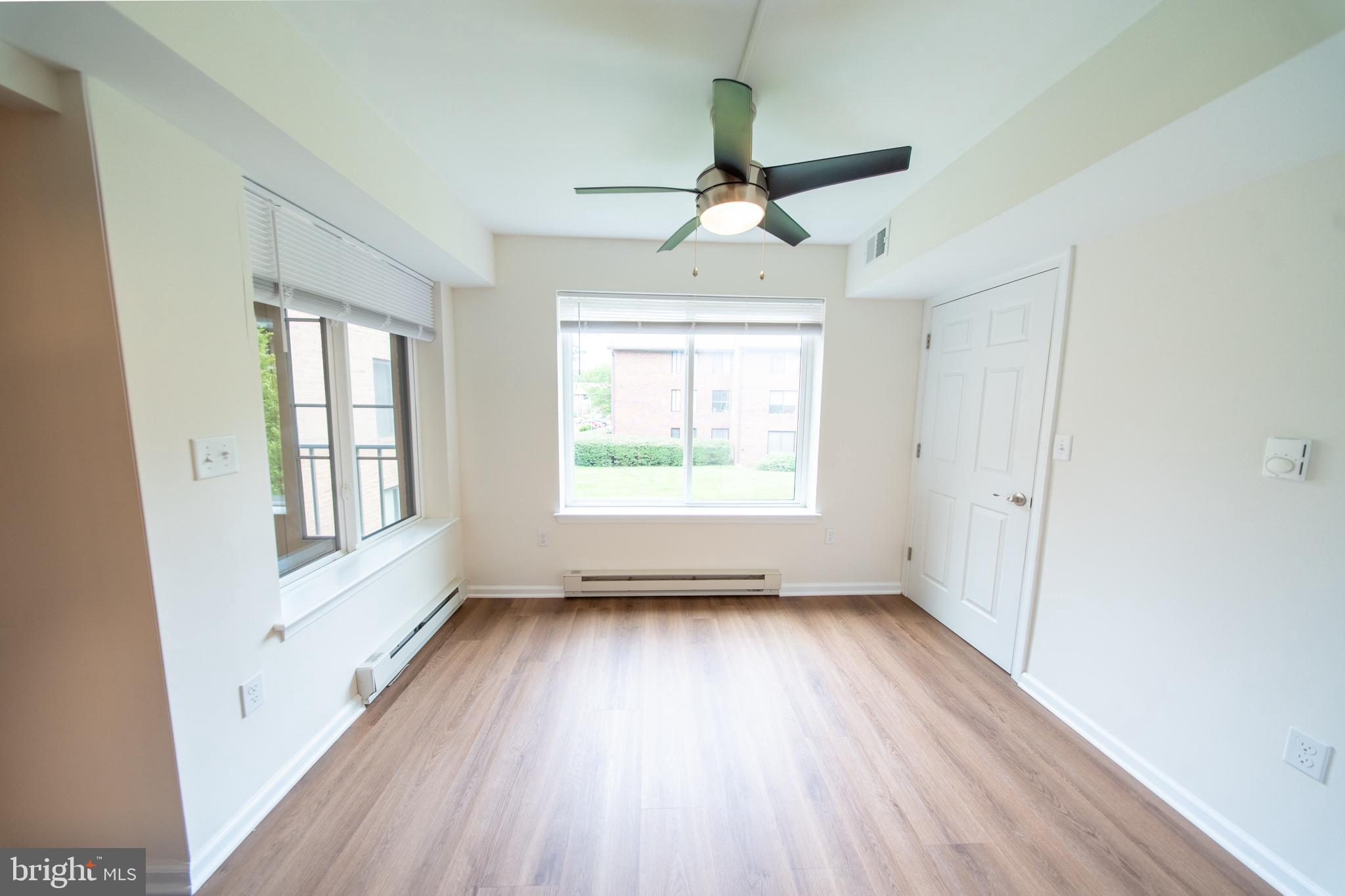 LEISURE WORLD - Residential