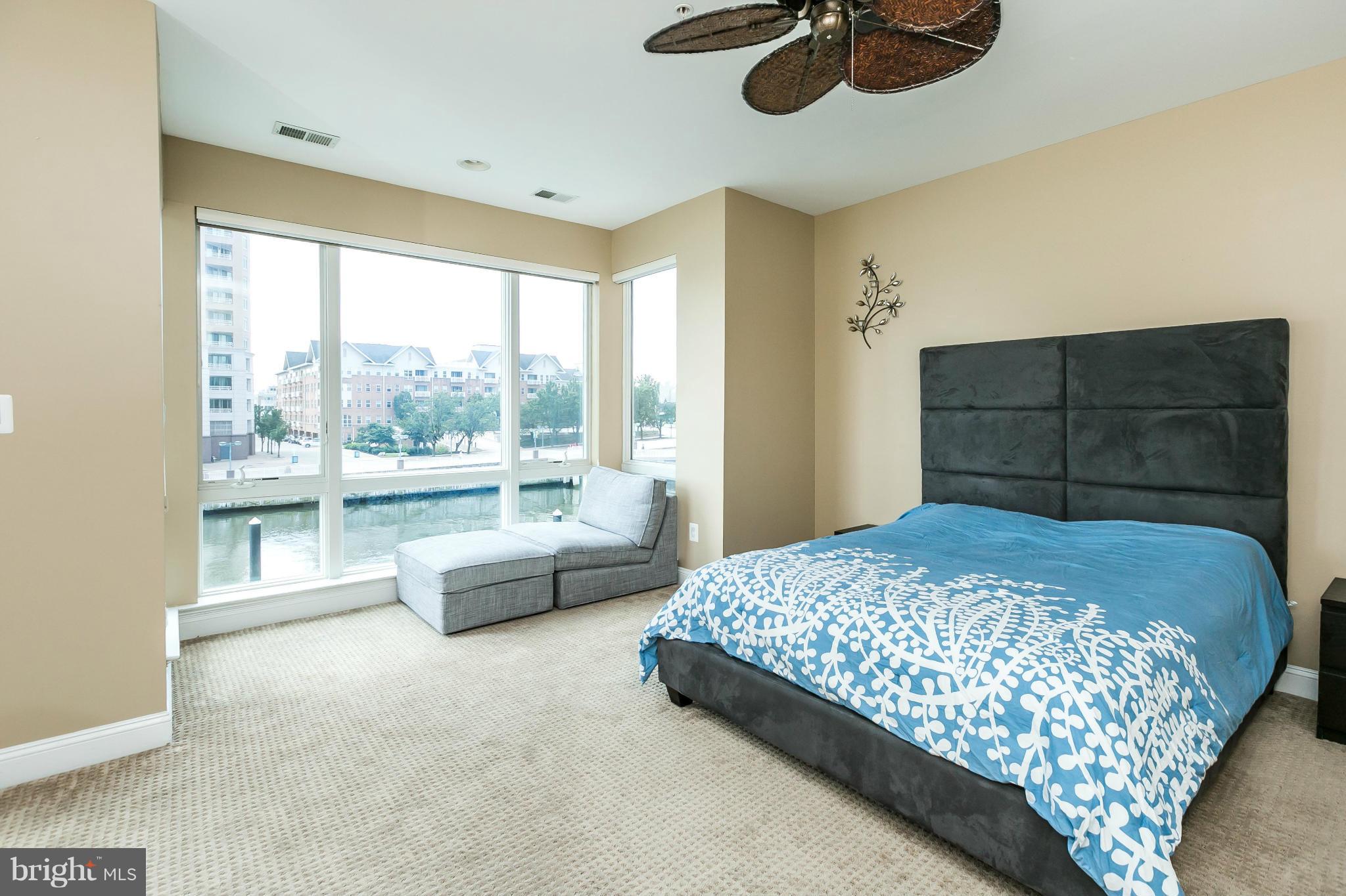 PIER HOMES AT HARBORVIEW - Residential