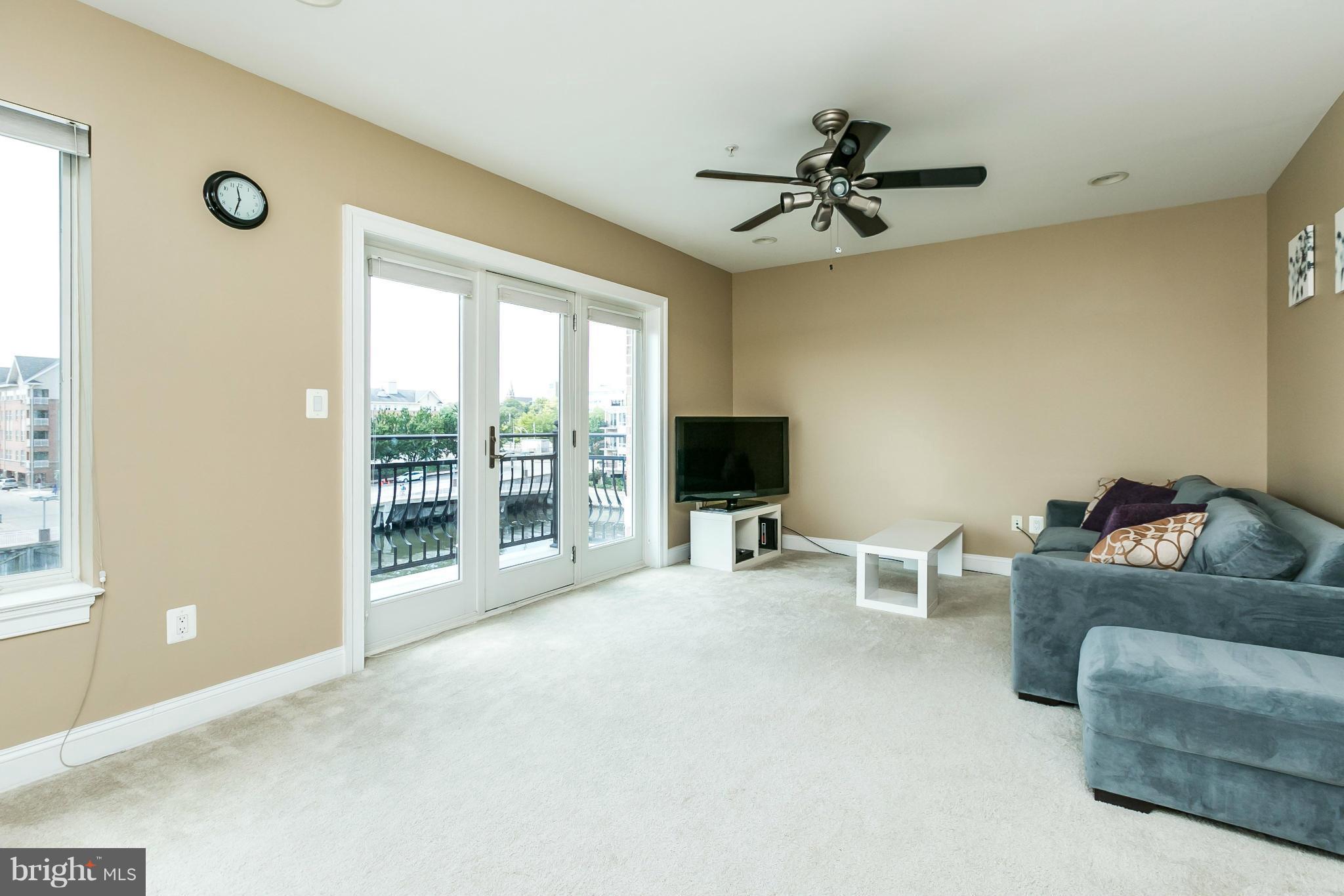 PIER HOMES AT HARBORVIEW - Residential