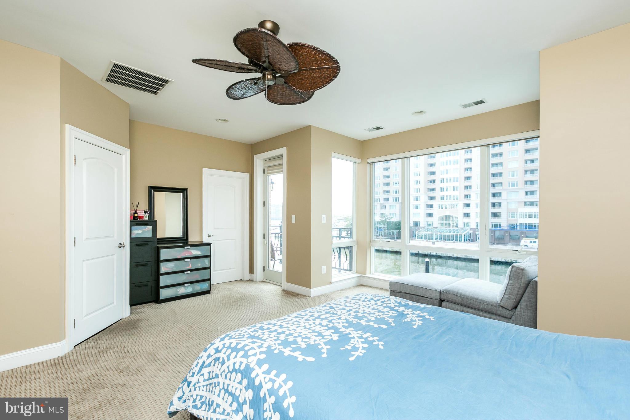 PIER HOMES AT HARBORVIEW - Residential