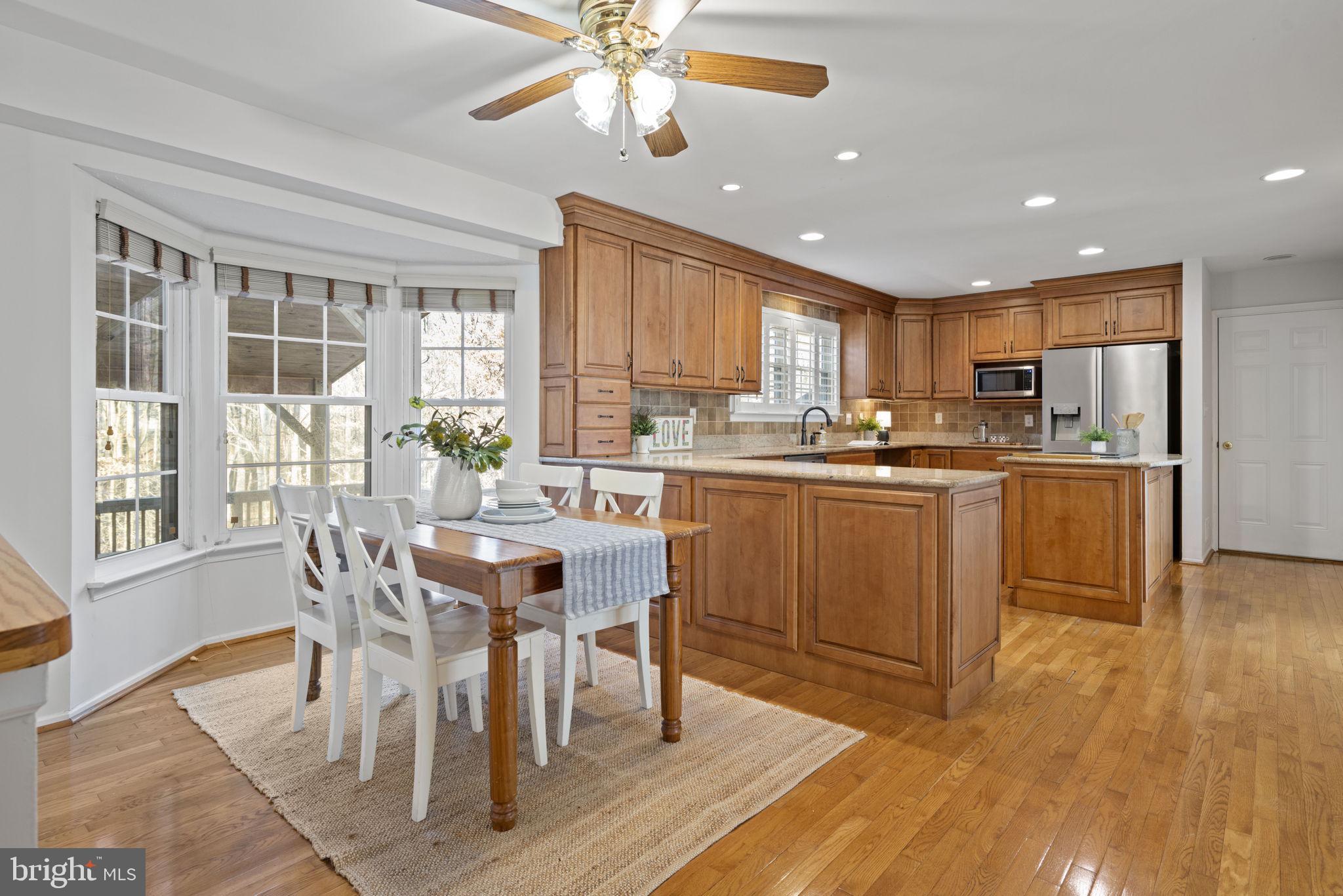 BAY COUNTRY - Residential