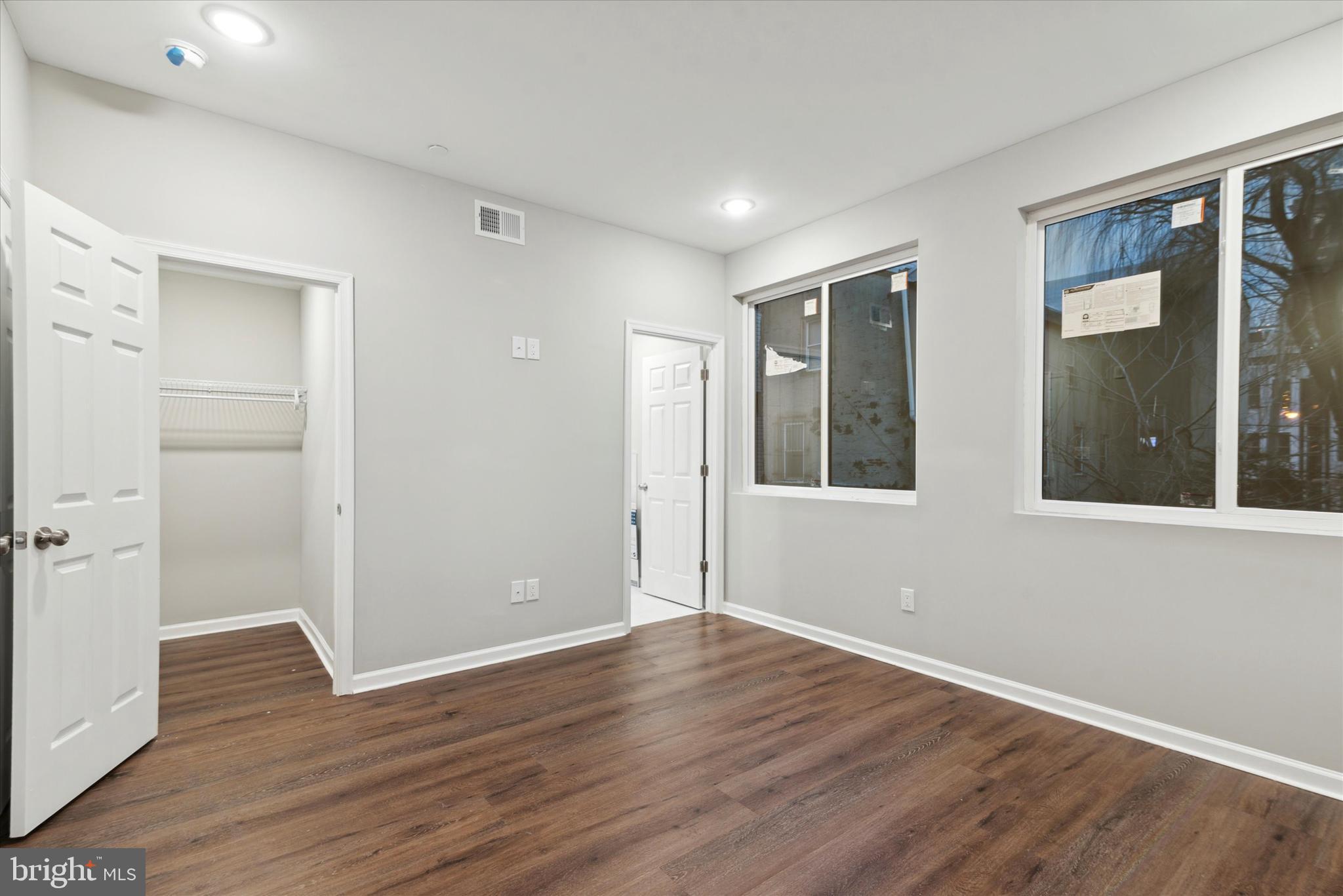 LUDLOW - Commercial Sale